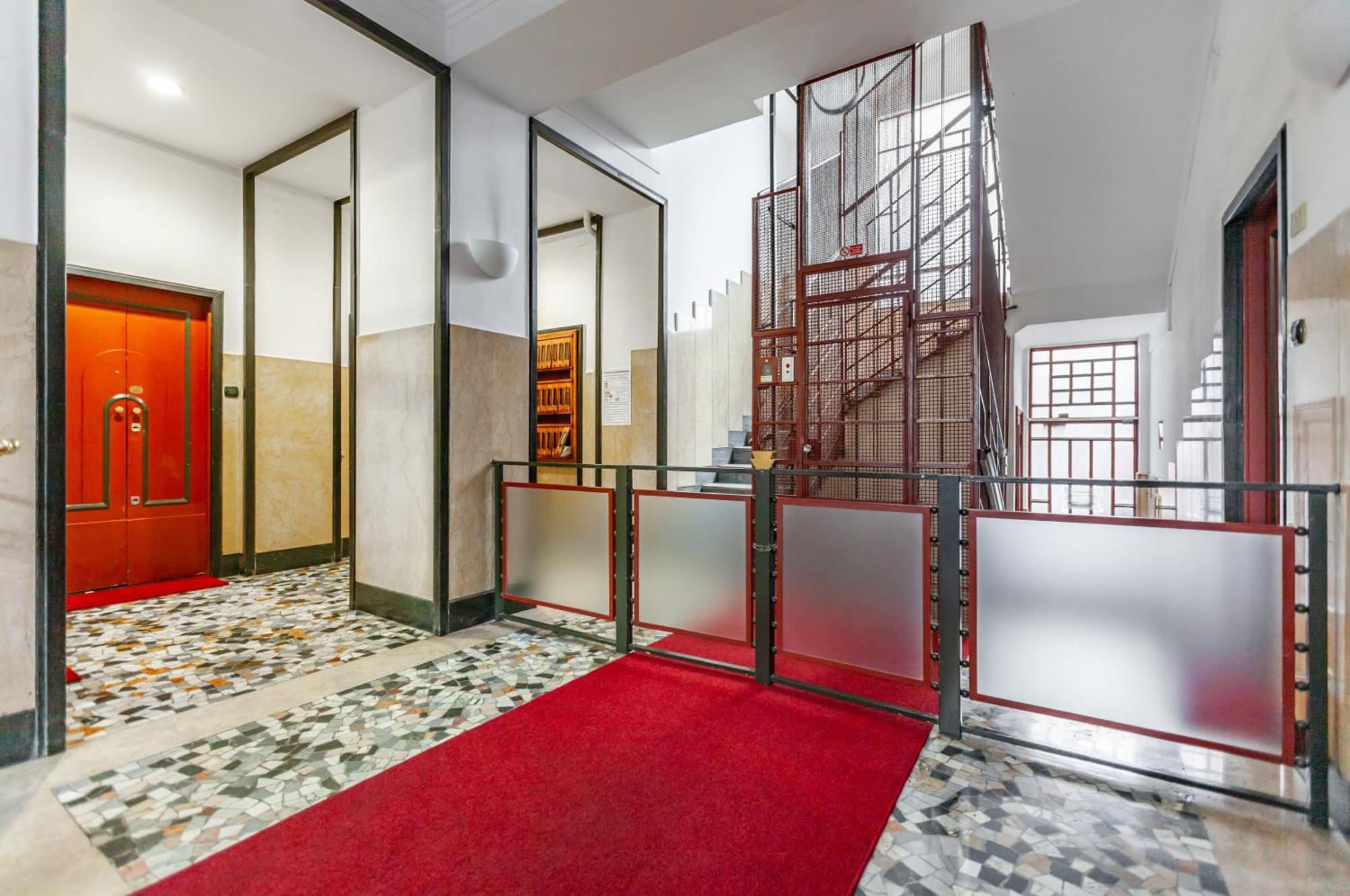 City Life - Modern Nearby M5 Domodossola Apartment *
