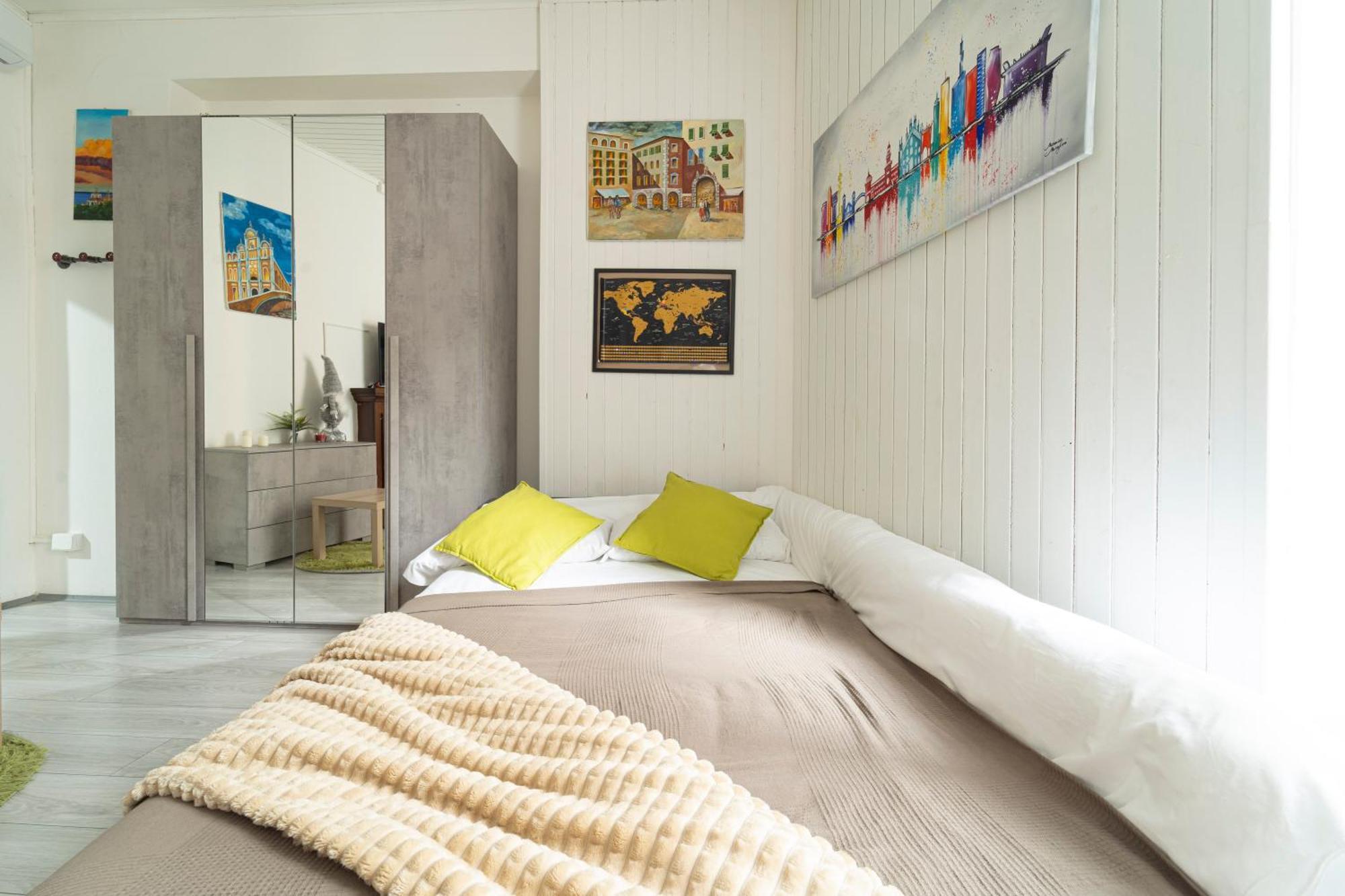 Art Design - Center Apartment