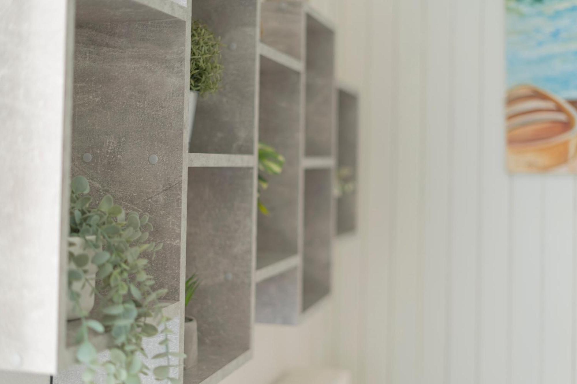 Apartment Art Design - Center