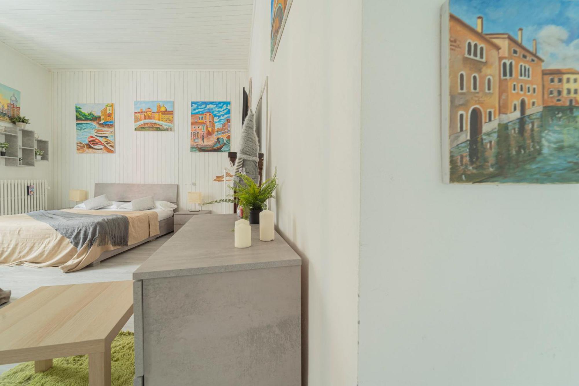 Art Design - Center Apartment *