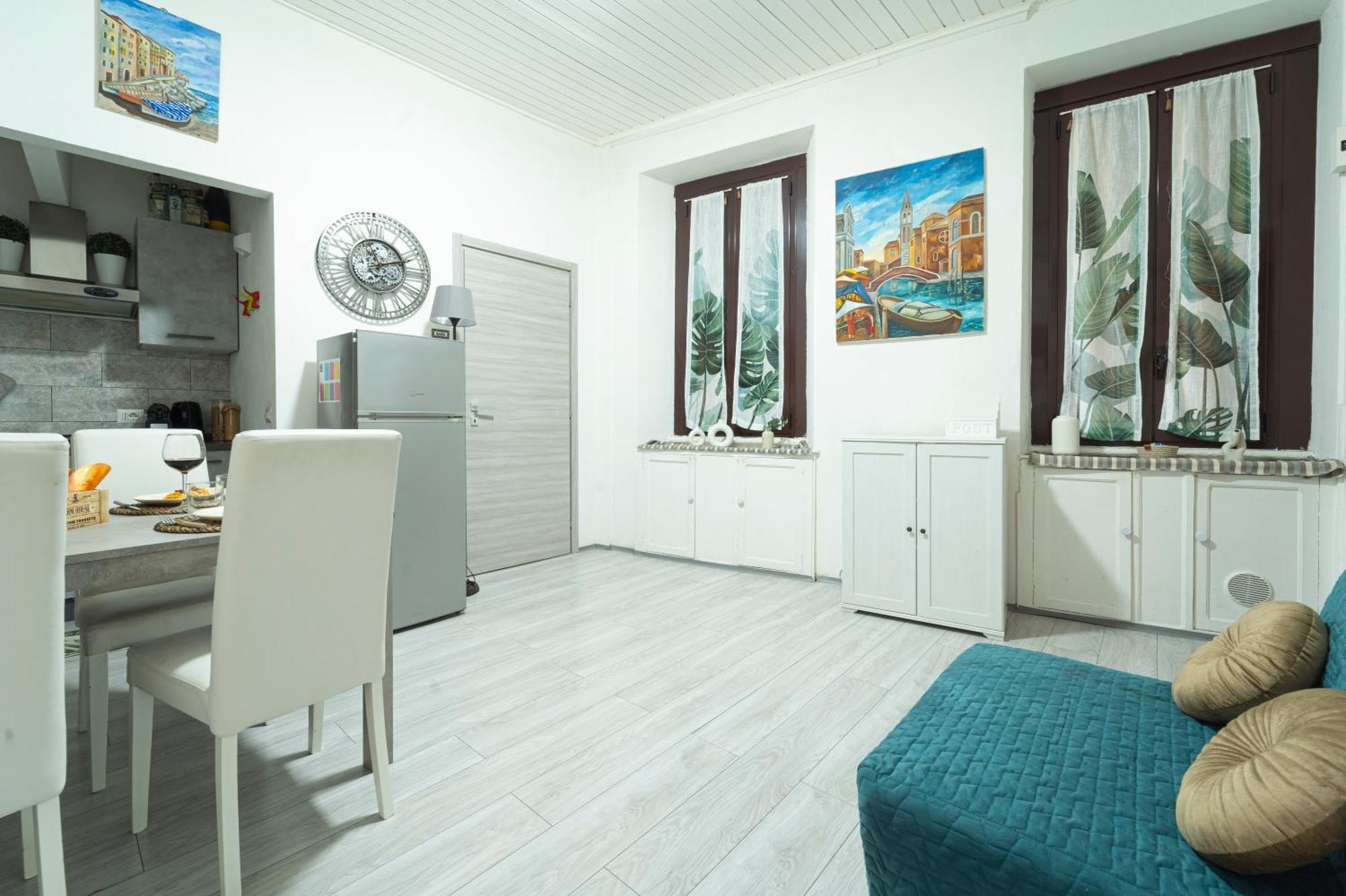 Art Design - Center * Milan