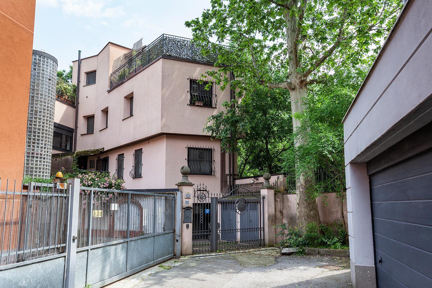 Duplex Luminoso In Zona Residenziale * Milan
