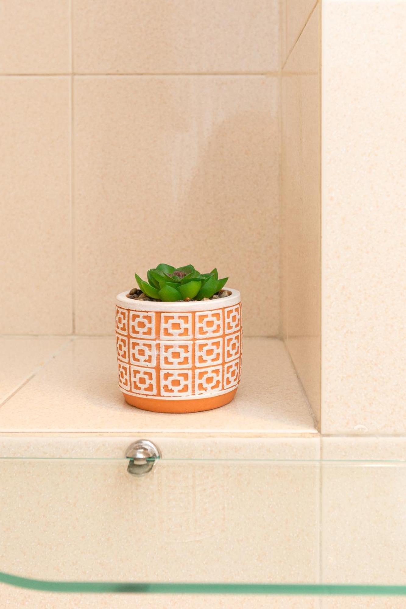 Cream Little - M1 - Center Apartment