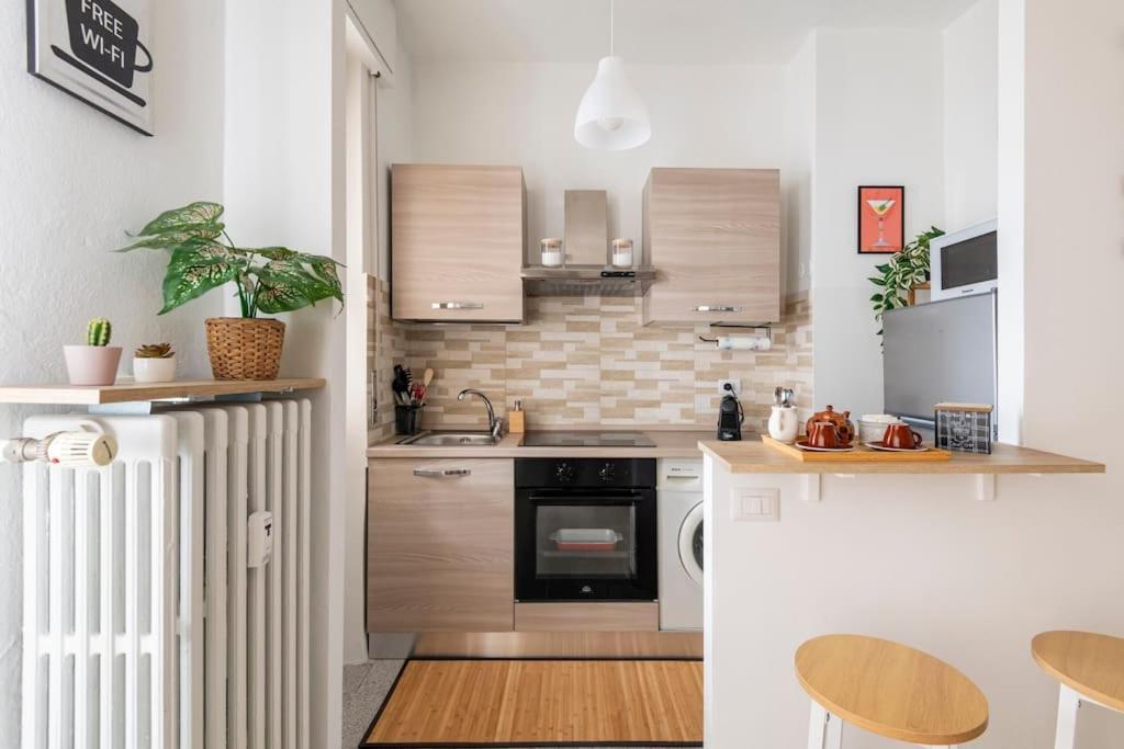 Bilocale A Apartment Milan