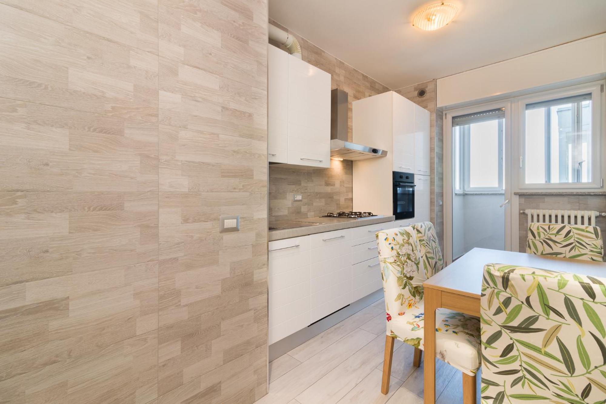 Nuovissimo Attico 17esimo Piano, 10 Posti Letto Apartment Milan