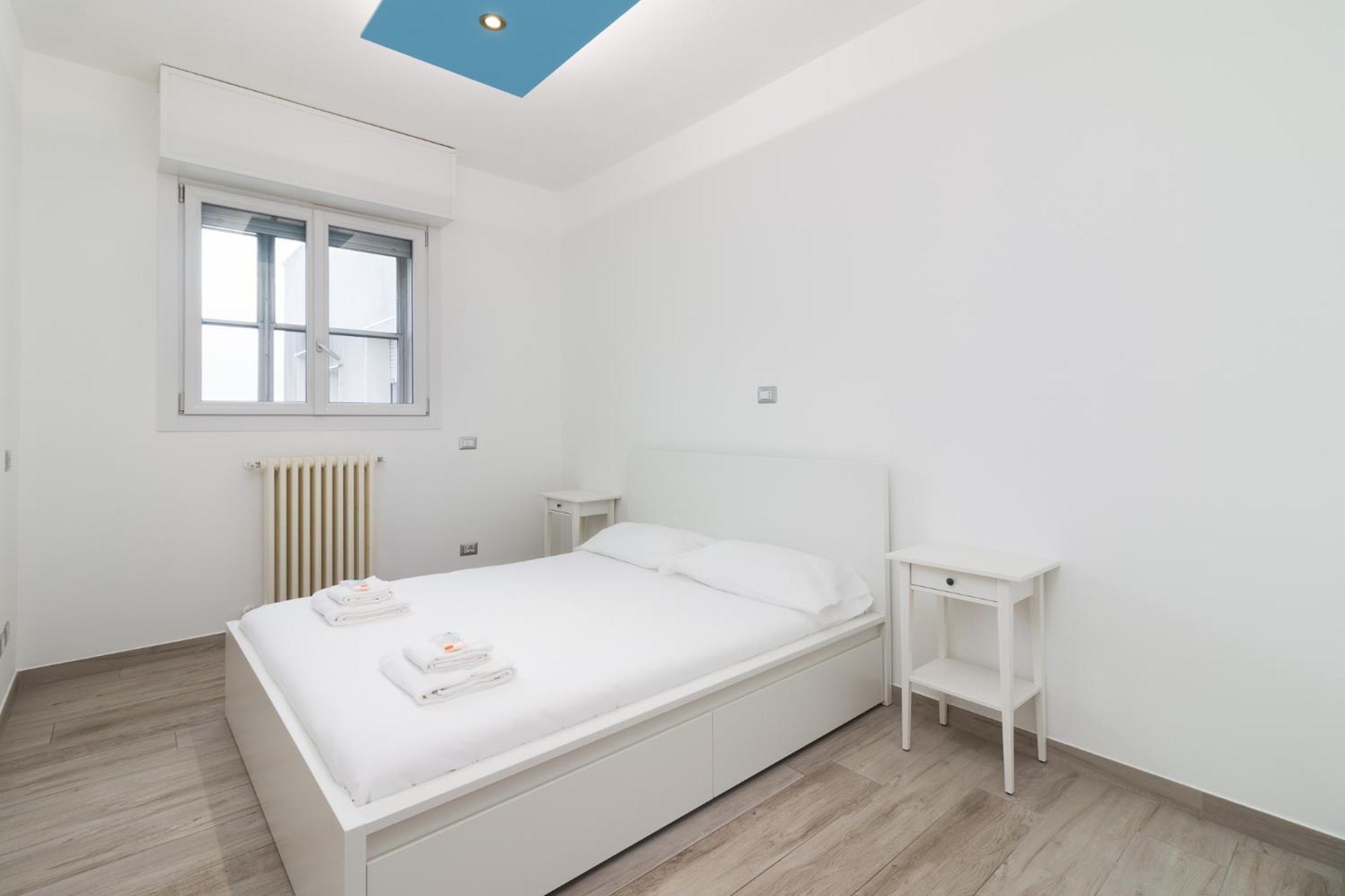 Nuovissimo Attico 17esimo Piano, 10 Posti Letto Apartment Milan