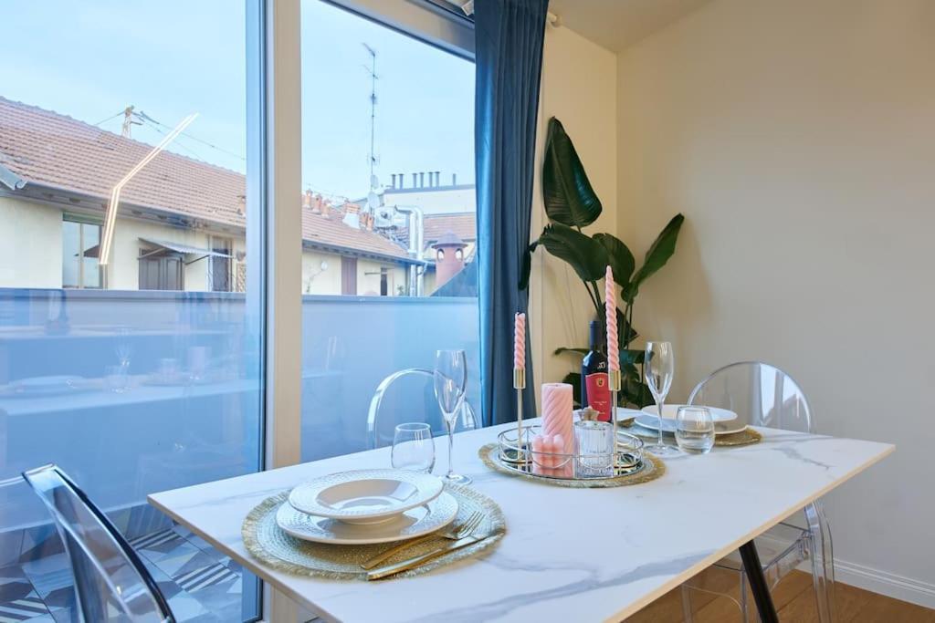 Attico Lussuoso Con Spa A 10 Min Dal Duomo Apartment Milan