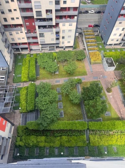 Apartamento Bicocca Ultimo Piano Con Ampia Terrazza *