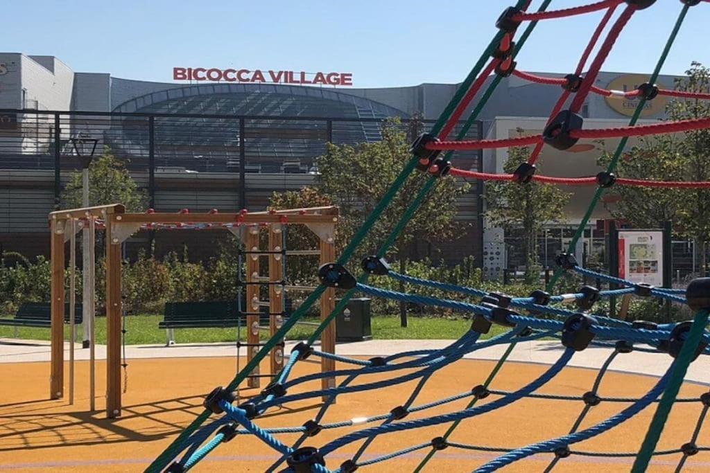 Bicocca Ultimo Piano Con Ampia Terrazza Apartamento Milão