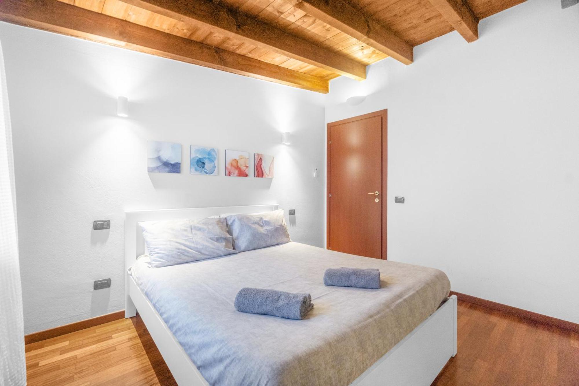 Tar5 -20 Minutes From Duomo- Design-elegant Apartment