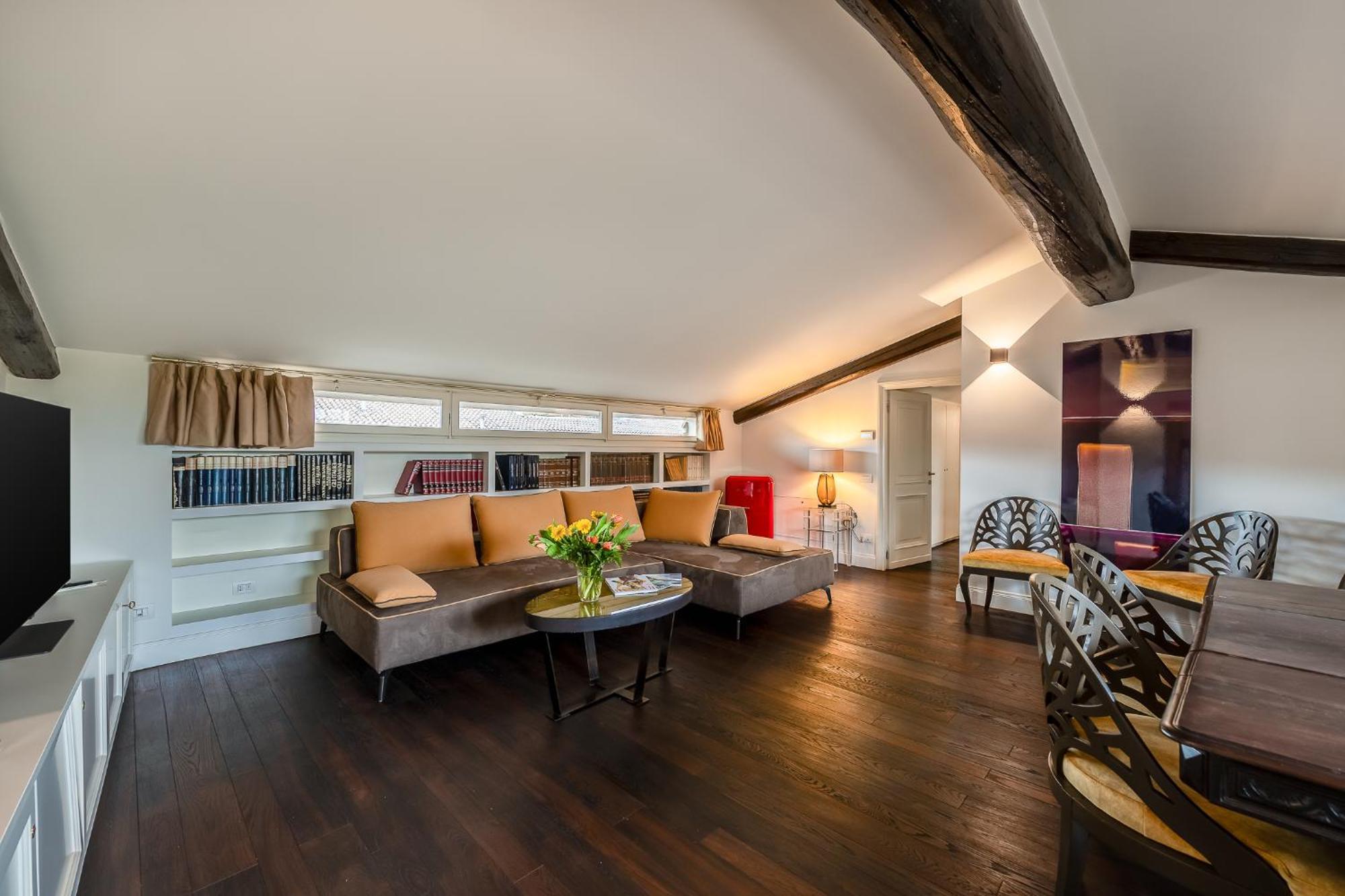 Allegroitalia Penthouse Montenapoleone Milan