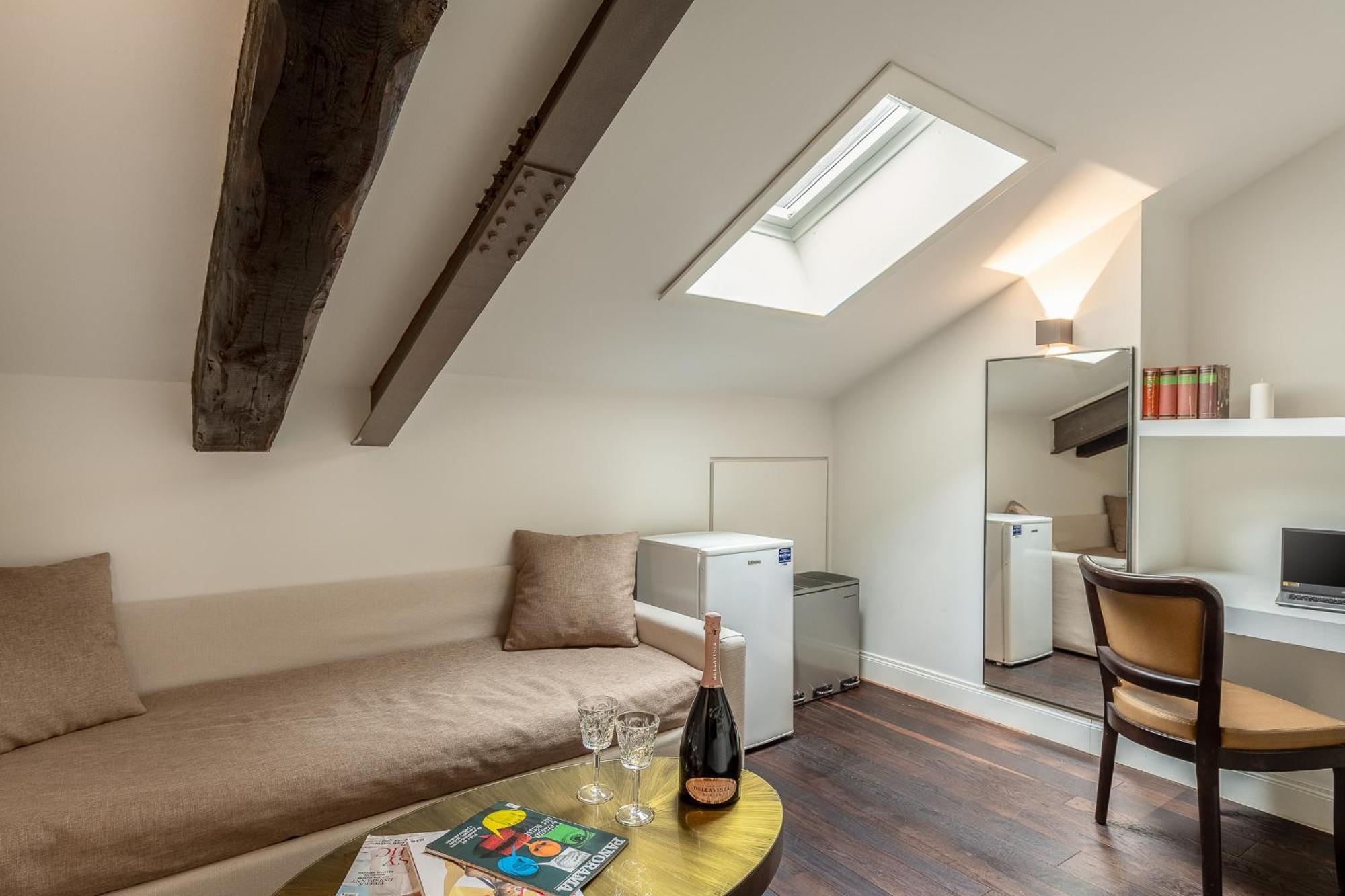 Allegroitalia Penthouse Montenapoleone Apartment