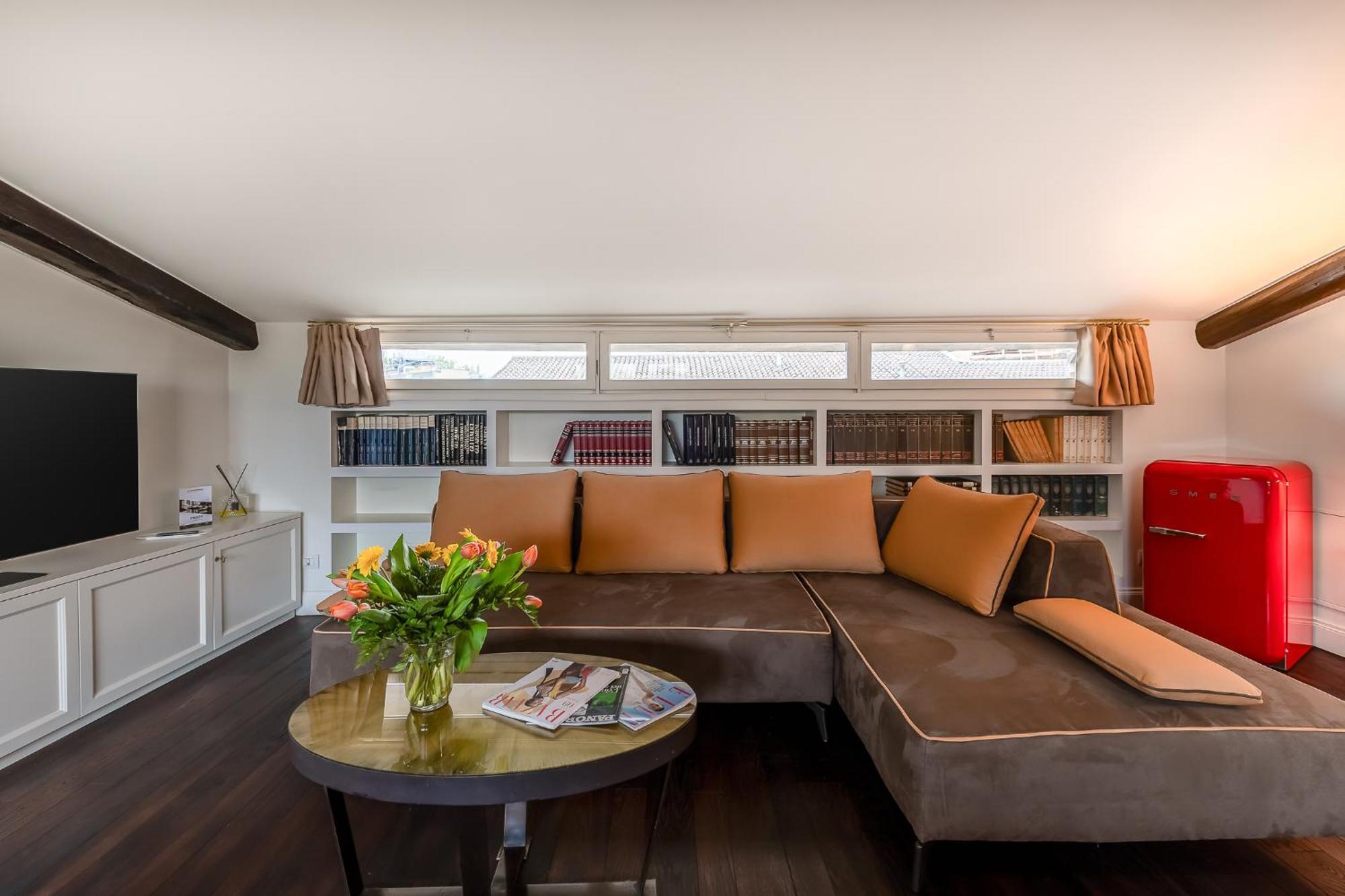 Allegroitalia Penthouse Montenapoleone Apartment