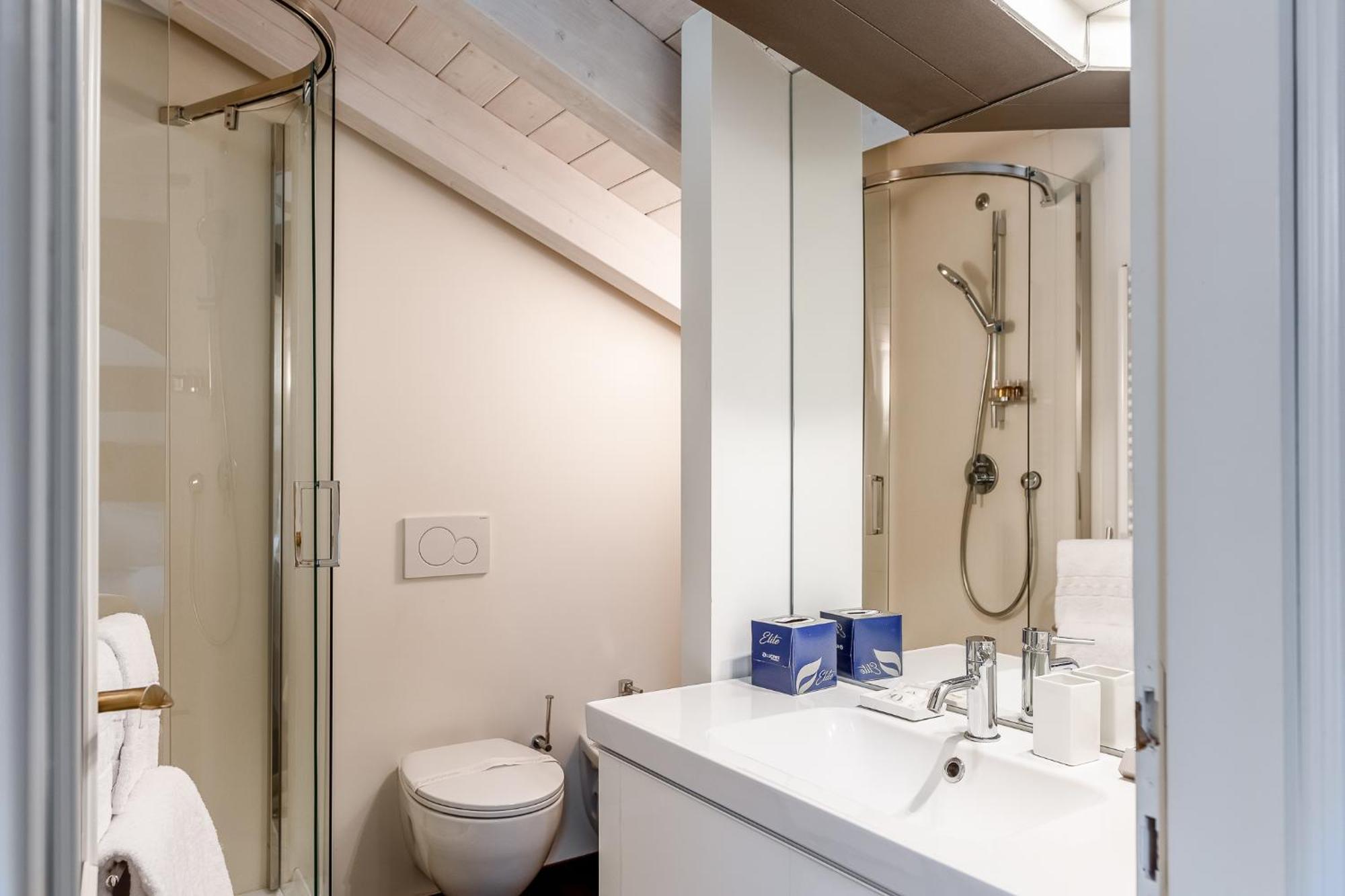 Allegroitalia Penthouse Montenapoleone Apartment Milan