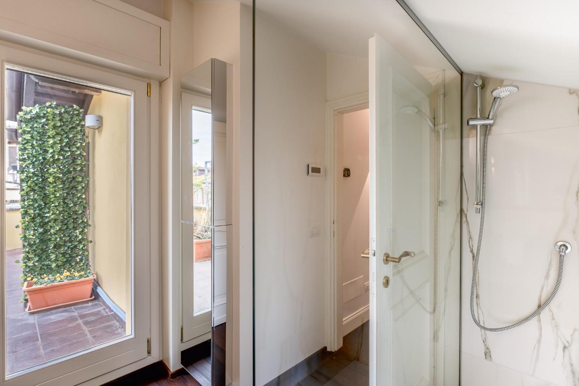 Allegroitalia Penthouse Montenapoleone * Milan
