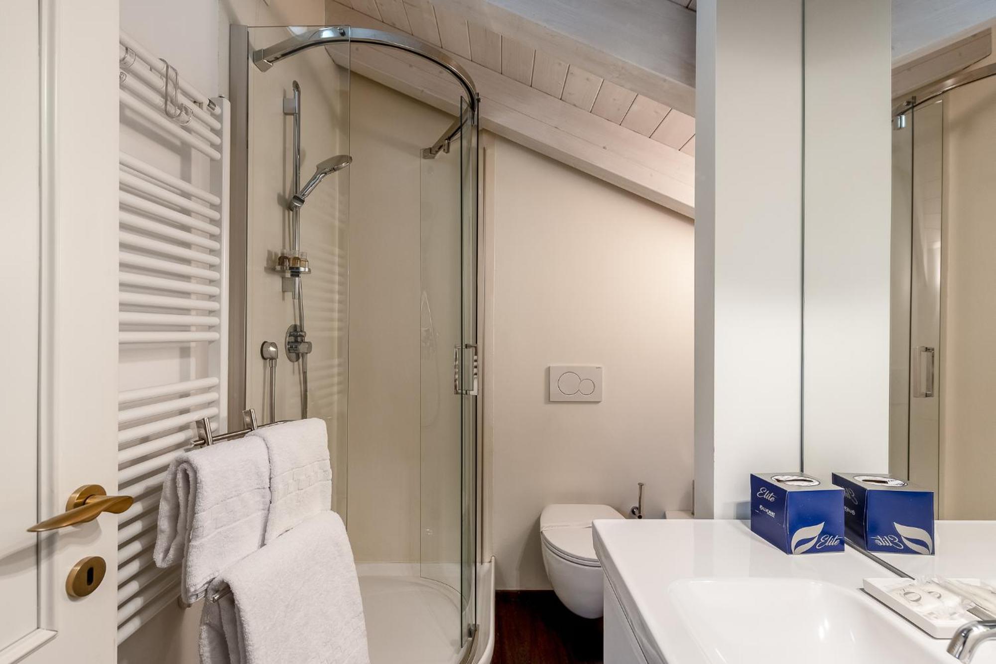 Allegroitalia Penthouse Montenapoleone Apartment