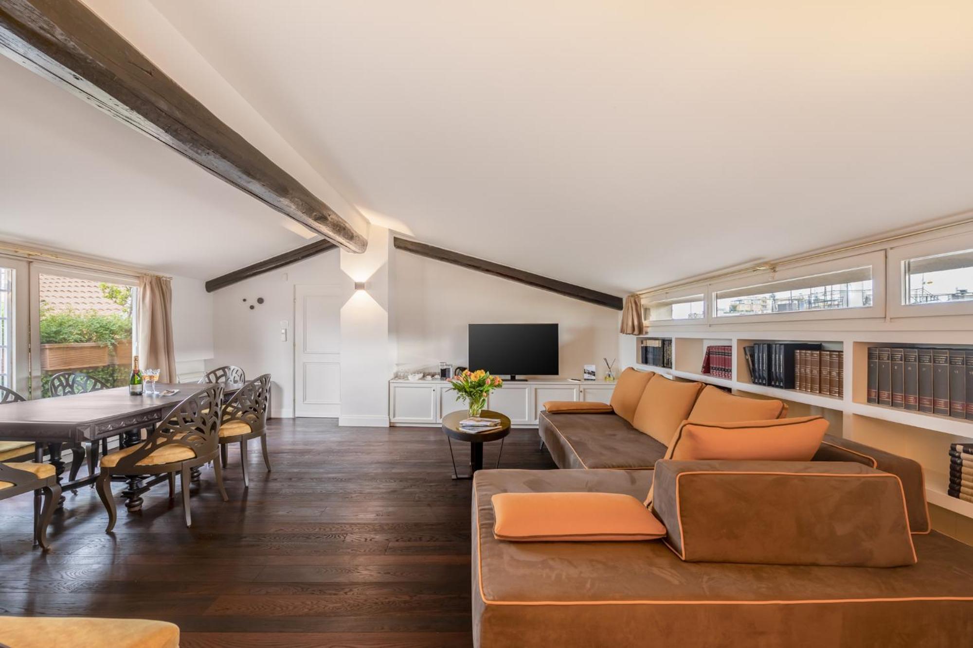 Apartment Allegroitalia Penthouse Montenapoleone Milan