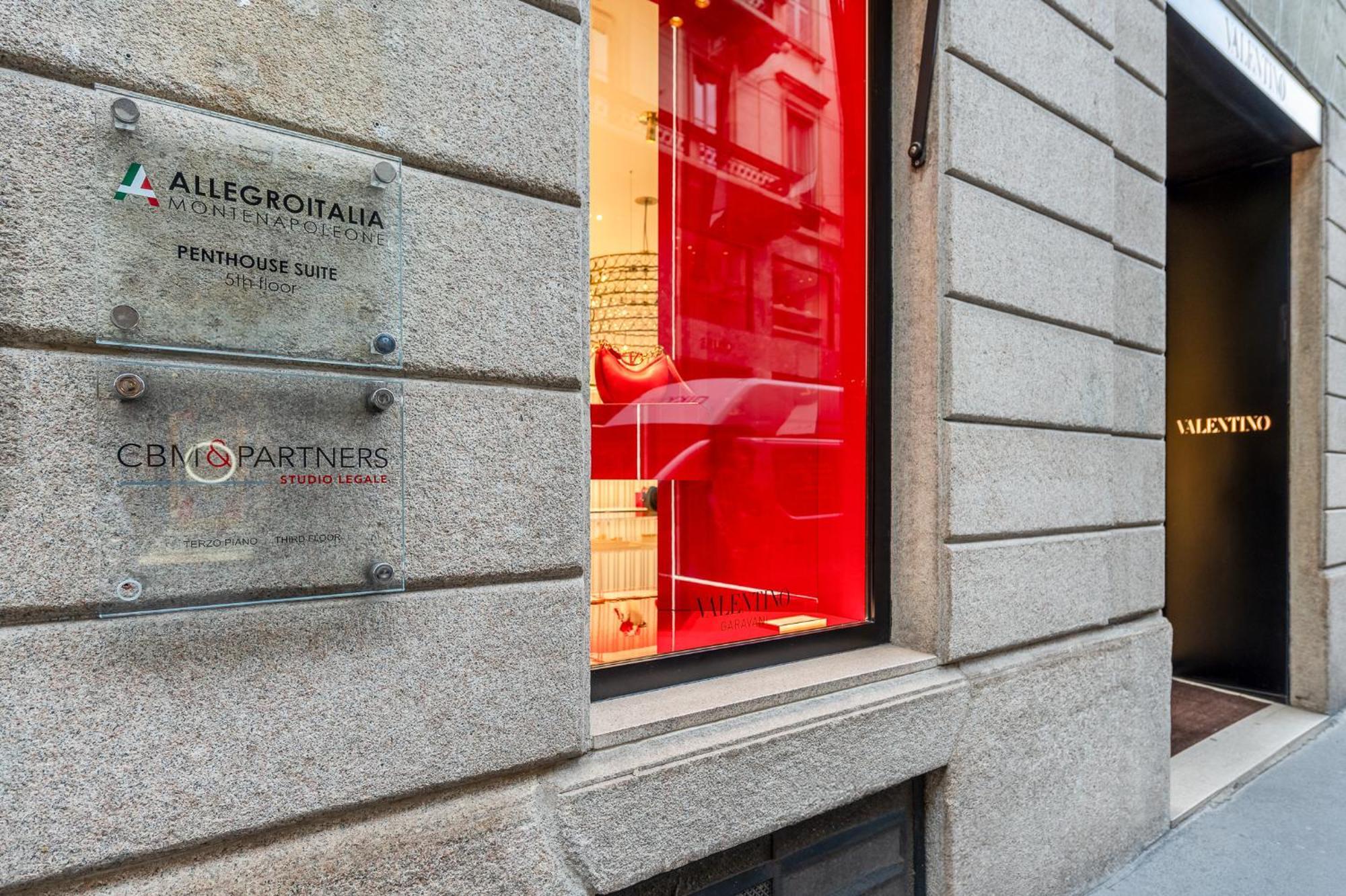 Allegroitalia Penthouse Montenapoleone Apartment