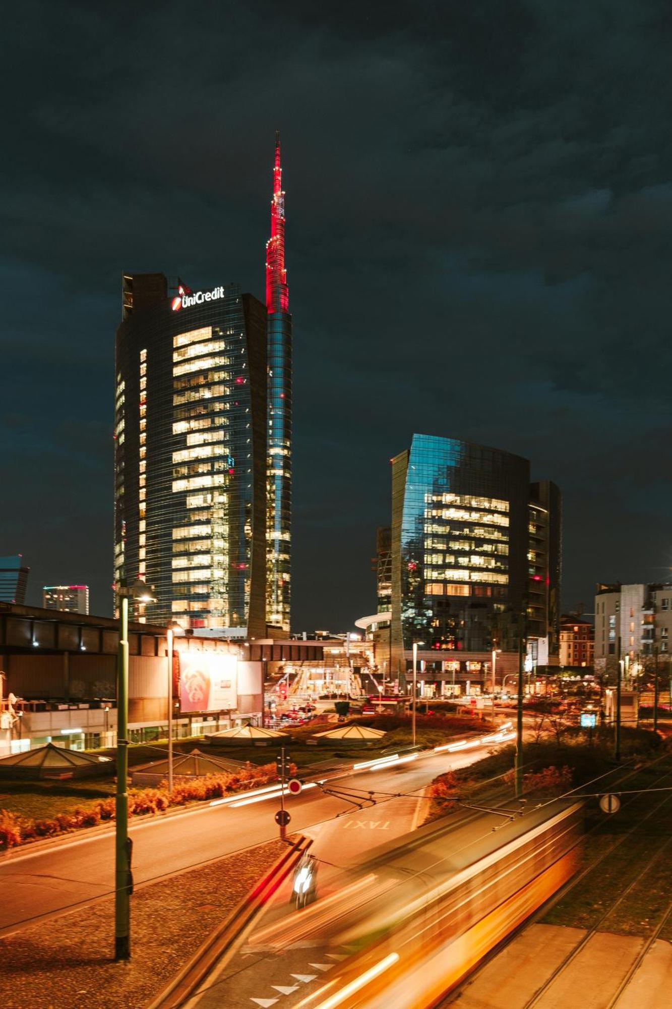 Apartment Accogliente A Pochi Passi Dalla Metro, San Siro E Con Aria Condizionata *