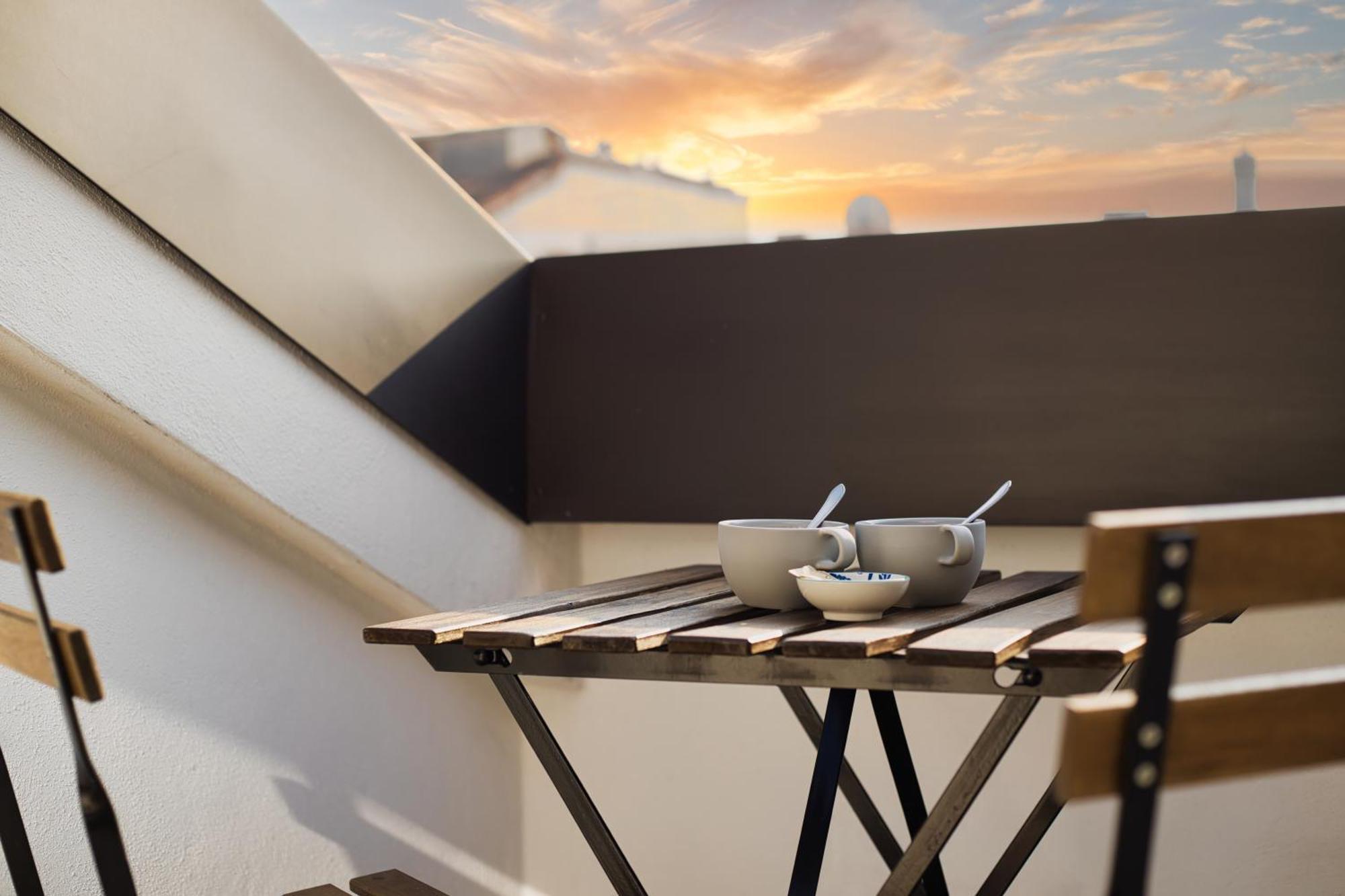 Stunning Penthouse With Balcony - Porta Venezia Apartment Milan