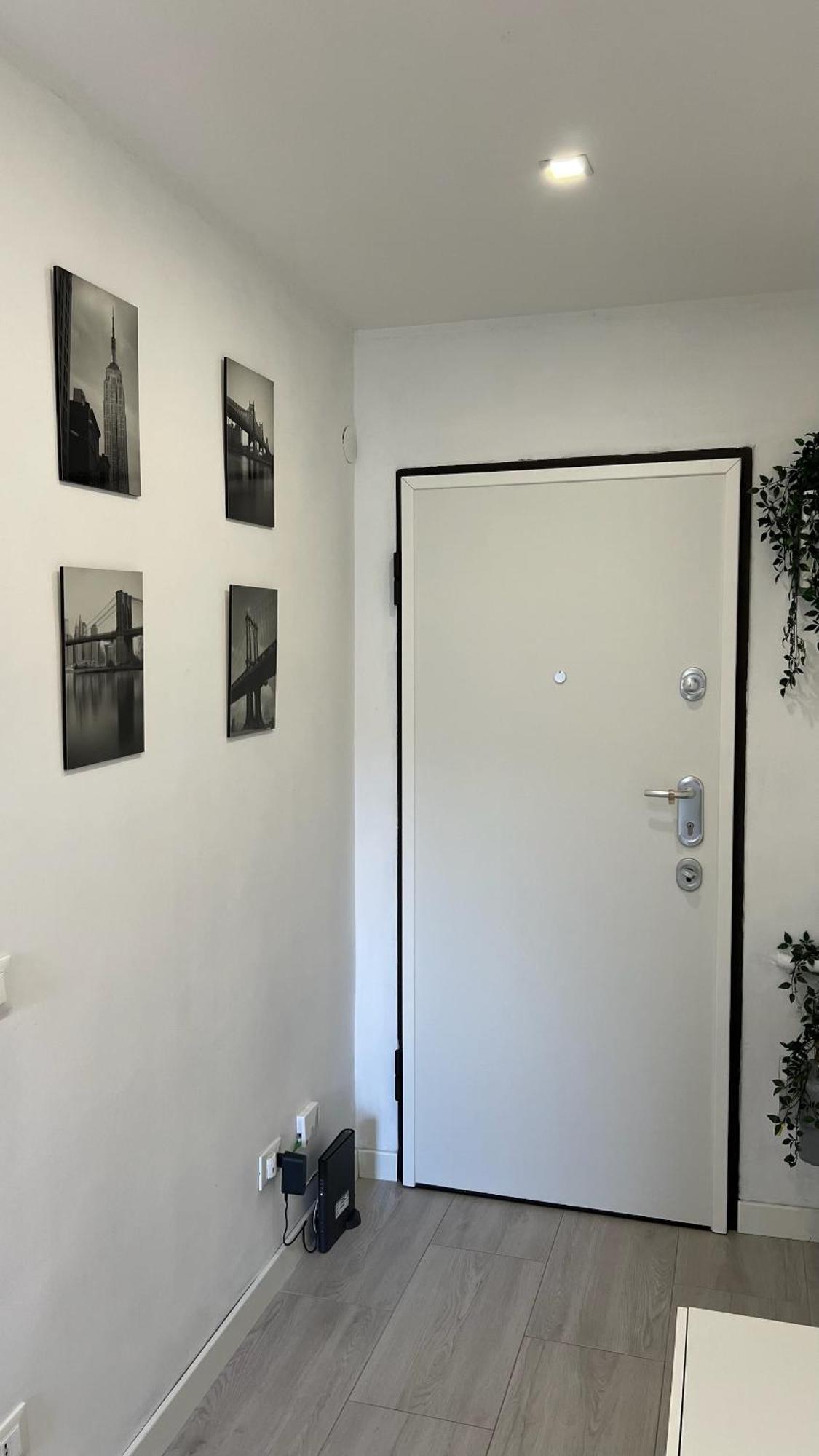Appartamento Rafael - 10 Min From Linate Airport, Centrale Fs, Ospedale San Raffaele Milano