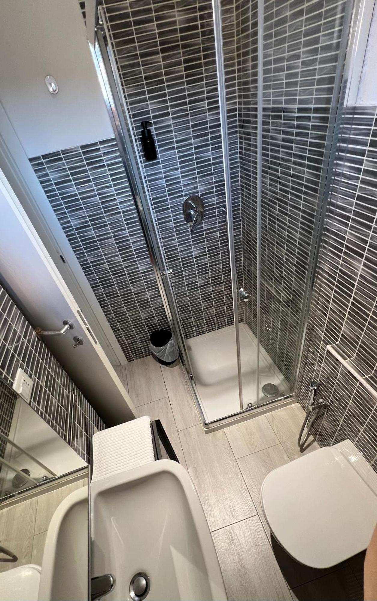 Rafael - 10 Min From Linate Airport, Centrale Fs, Ospedale San Raffaele Appartamento *