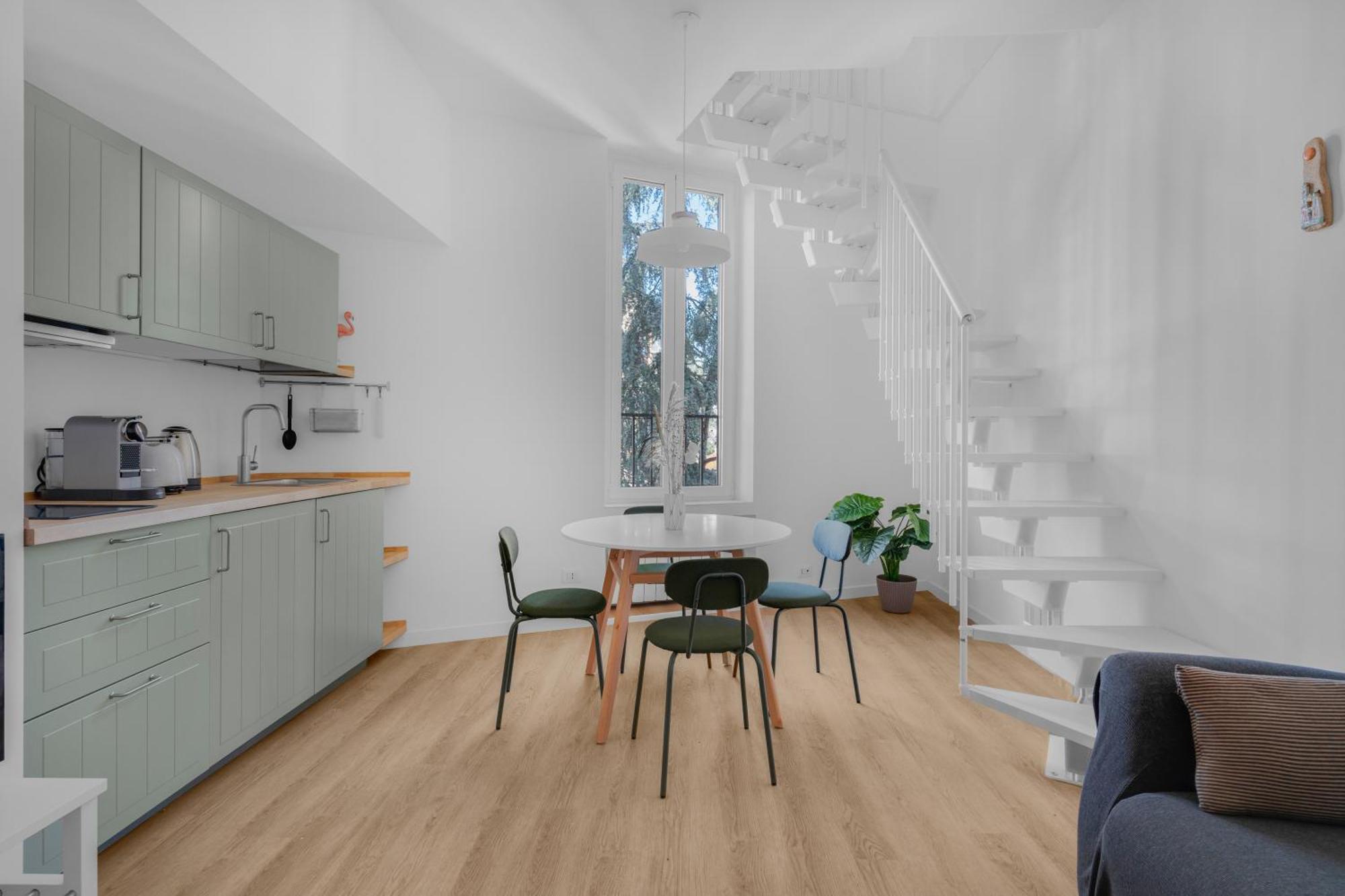 Duomo-isola Design-self Check-in * Milano