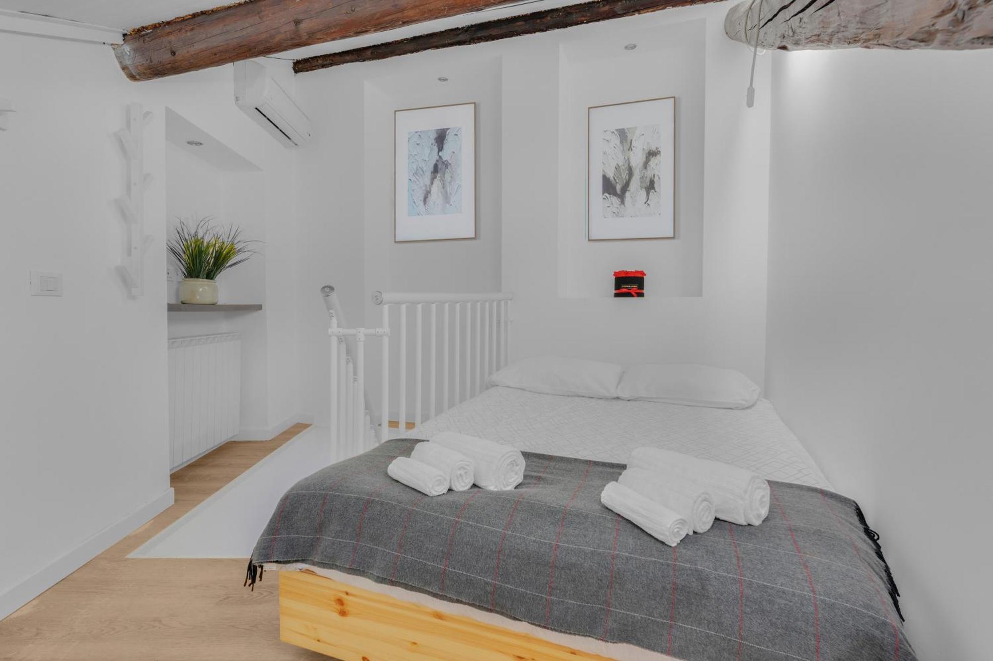 Apartment Duomo-isola Design-self Check-in