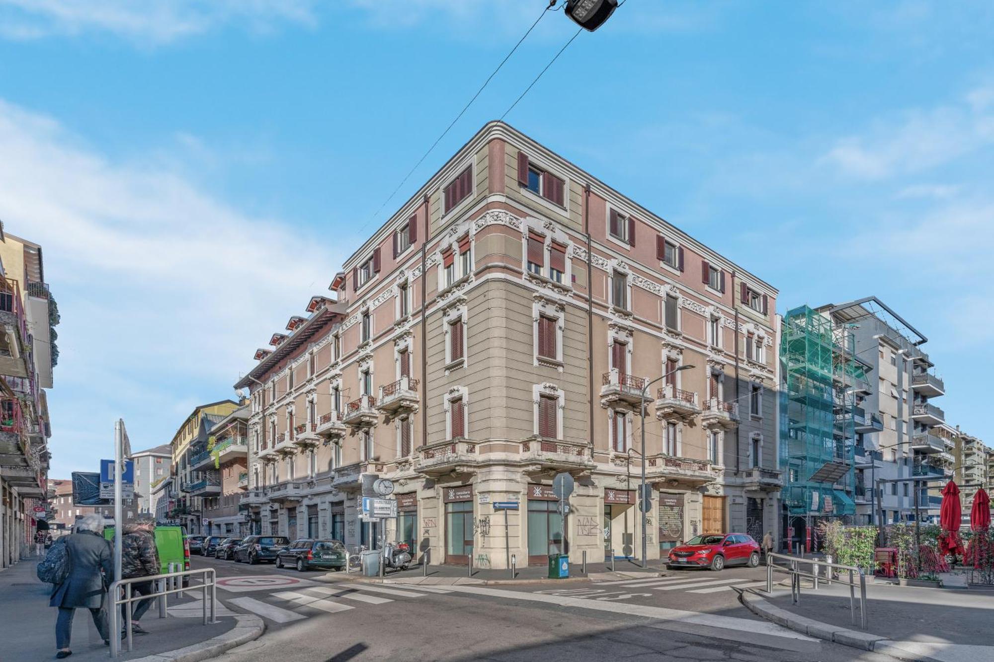 Duomo-isola Design-self Check-in Milano
