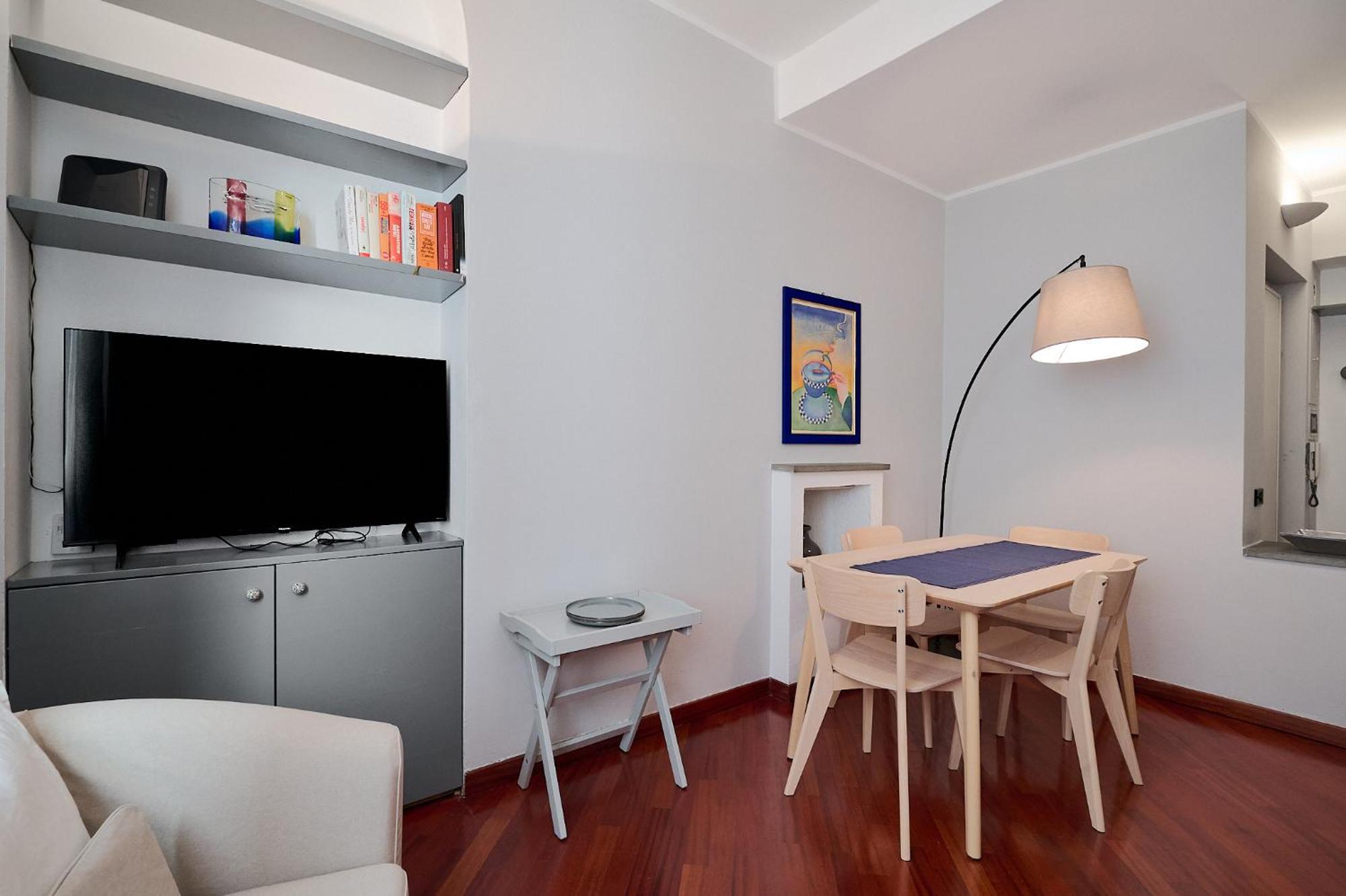 Apartment Xenia - Intimate 10 Min From Duomo