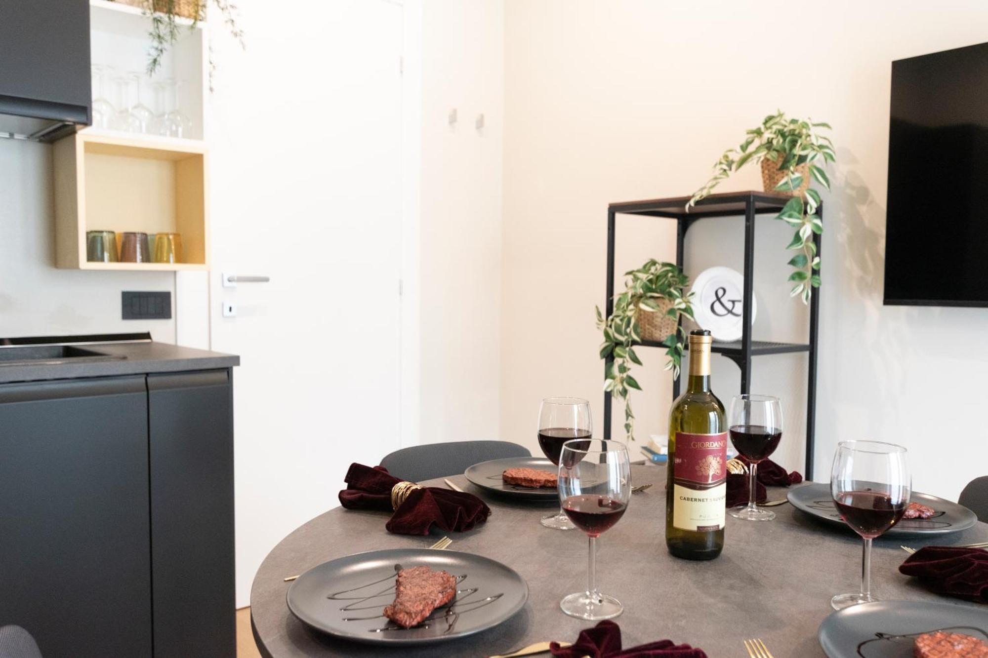 Ihost Luxury -free Parking- Plana 6 Milano