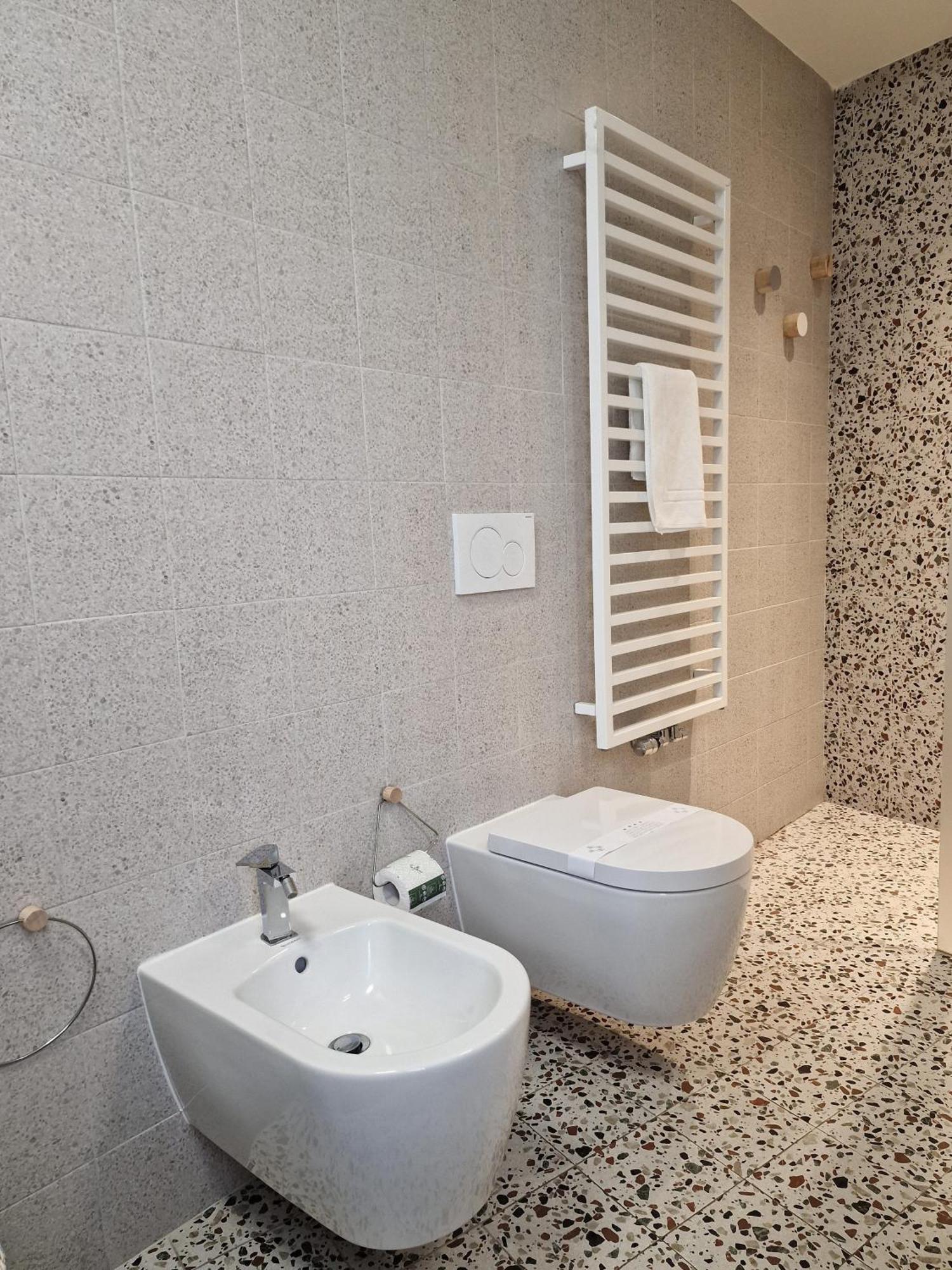 Cozy Flat Mins Walk To Navigli And Metro Porta Genova Apartamento *