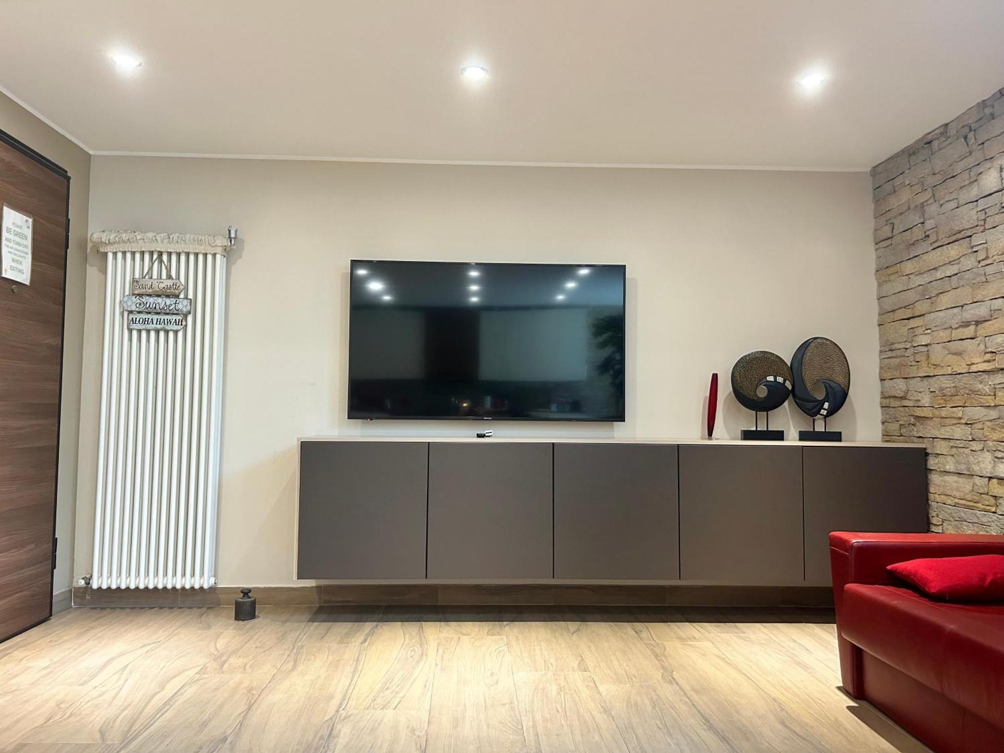 Apartment R39 Elegant With Private Parking