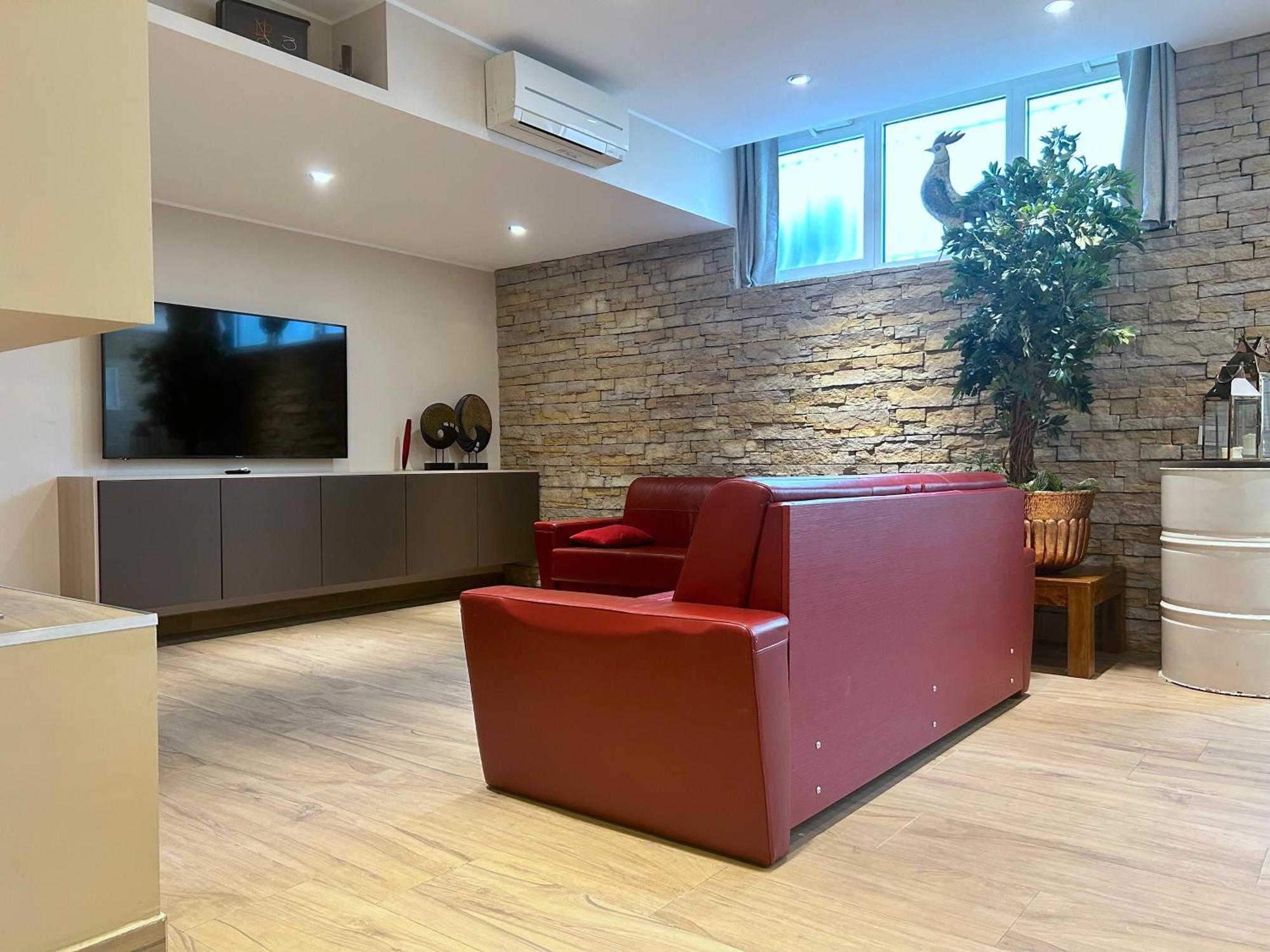 Apartment R39 Elegant With Private Parking