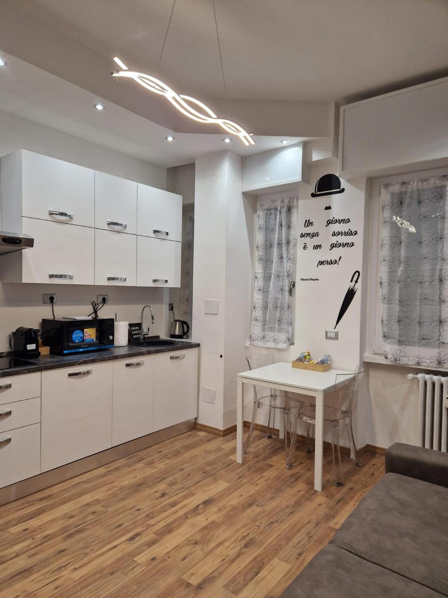 N&ghomesweethome Canova Accogliente - Affari Apartment