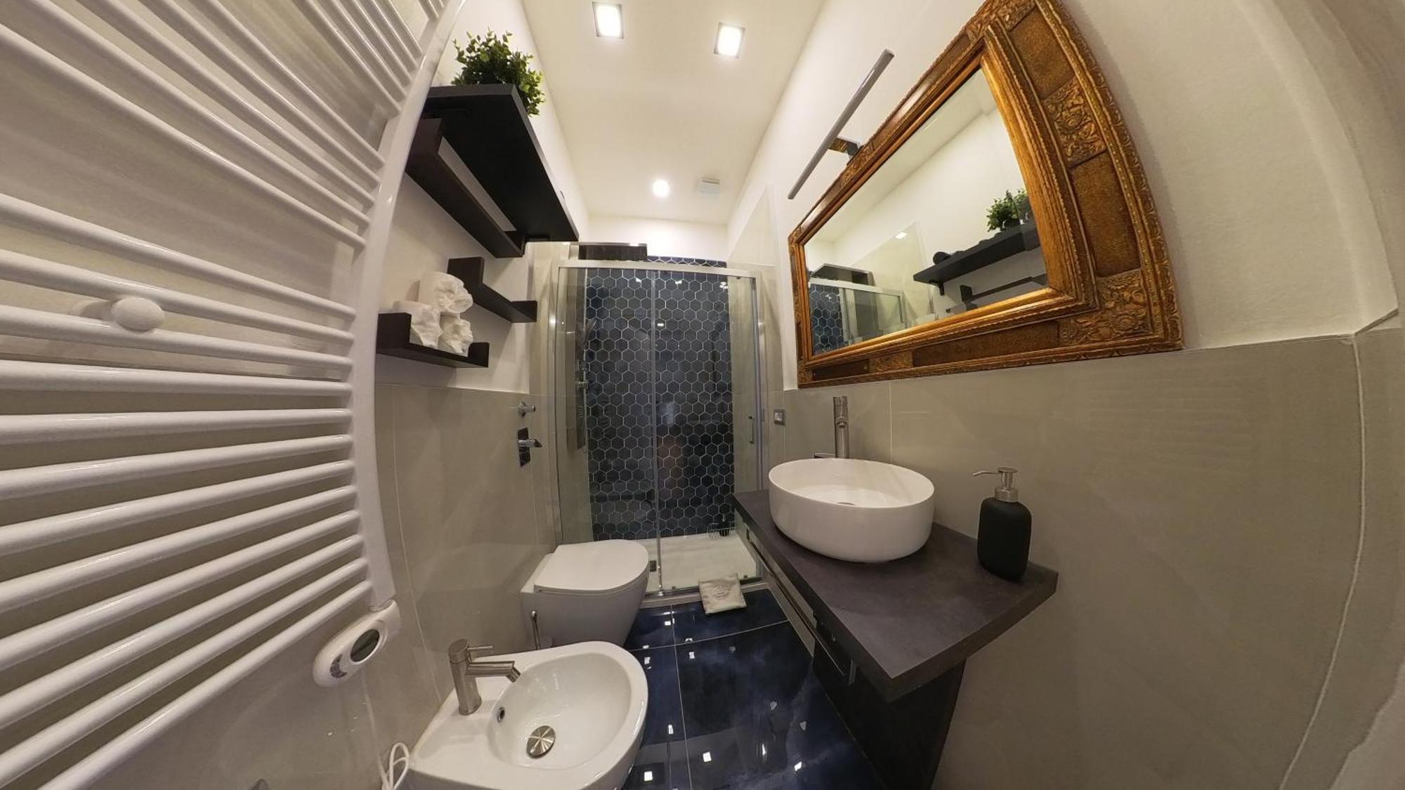 Apartment N&ghomesweethome Canova Accogliente - Affari Milan