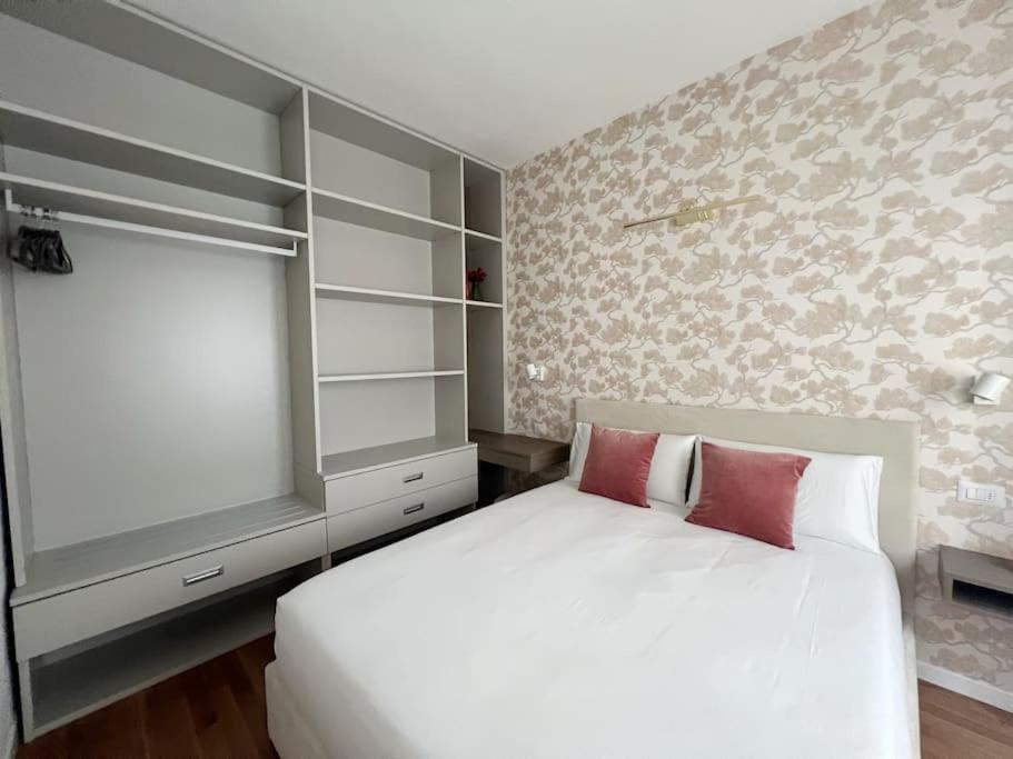 Apartment Alma Casa In Center Milan