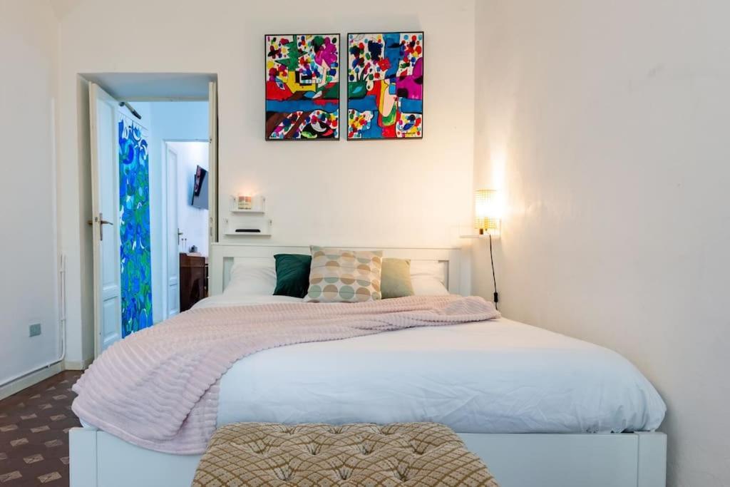 Apartamento Bohemian Art Apartment. One Bedroom One Sofa