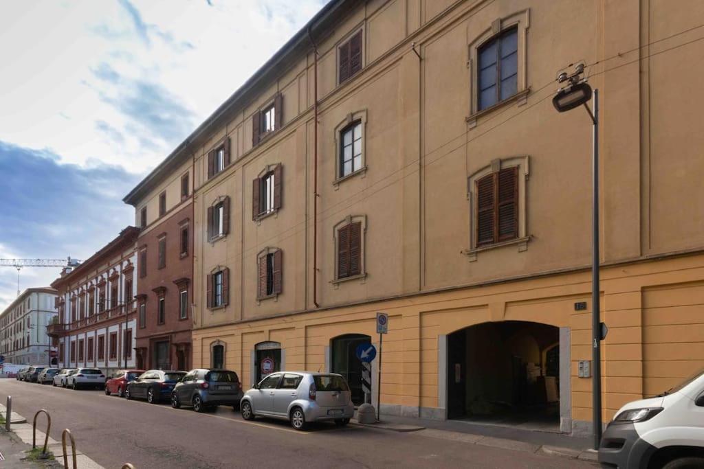 Apartamento Bohemian Art Apartment. One Bedroom One Sofa *