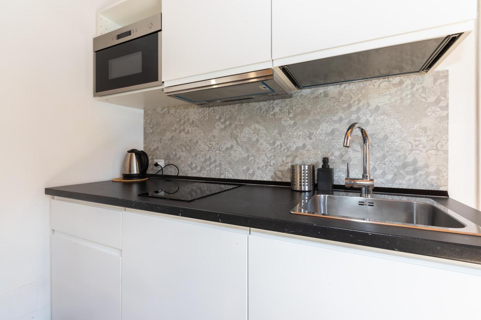 Apartment - Alzaia Naviglio Grande Milan