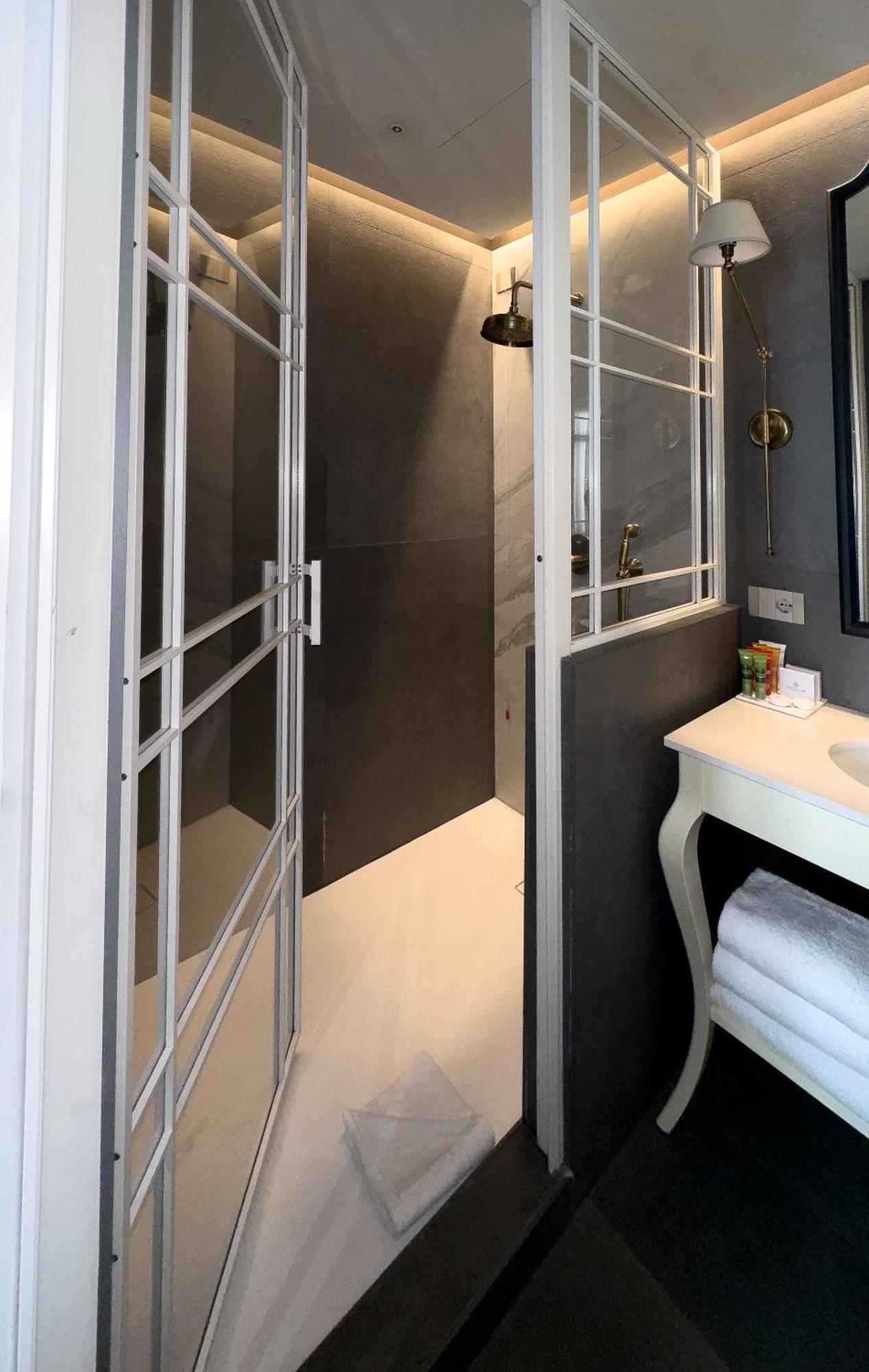 Matilde Boutique 4* Milan