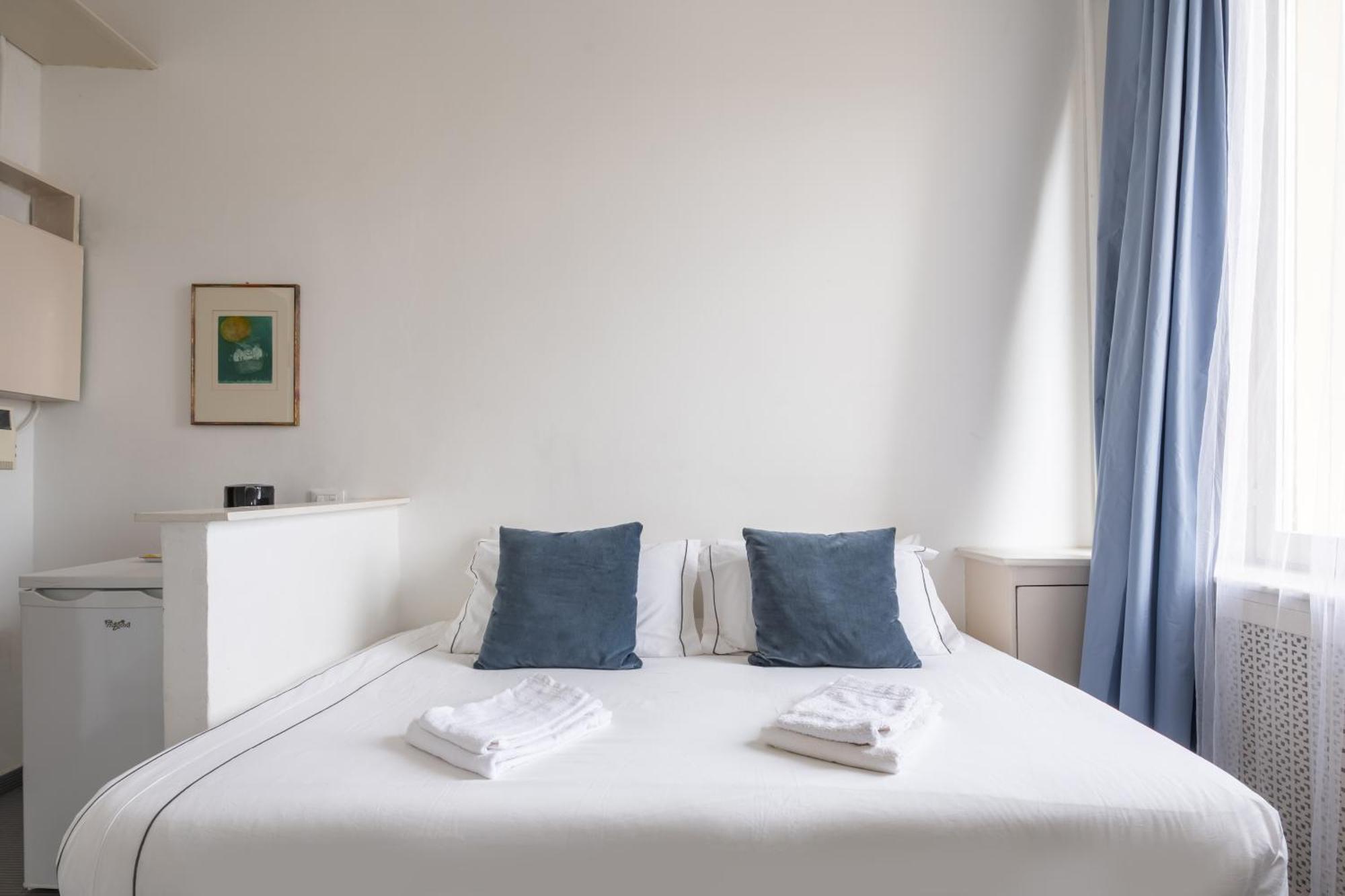 Tiny House In Sant' Ambrogio Apartment *