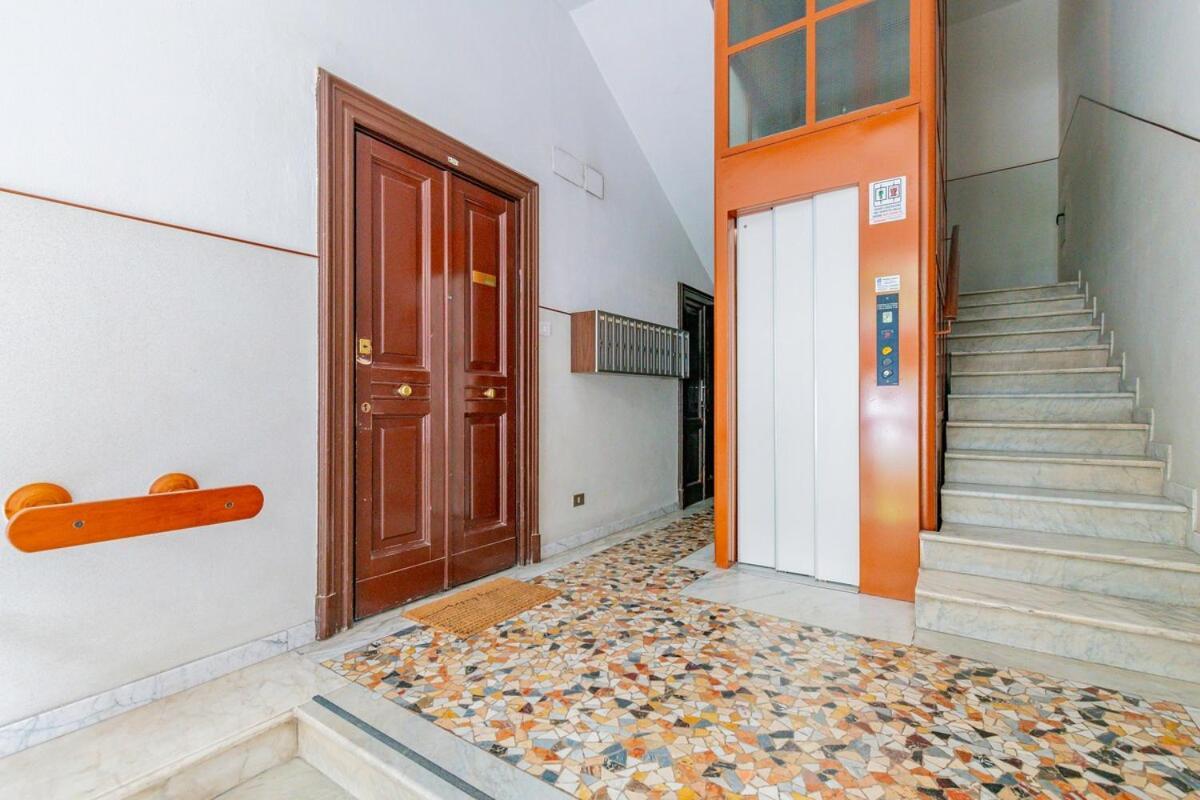 Homeby, Casa Isella * Milan