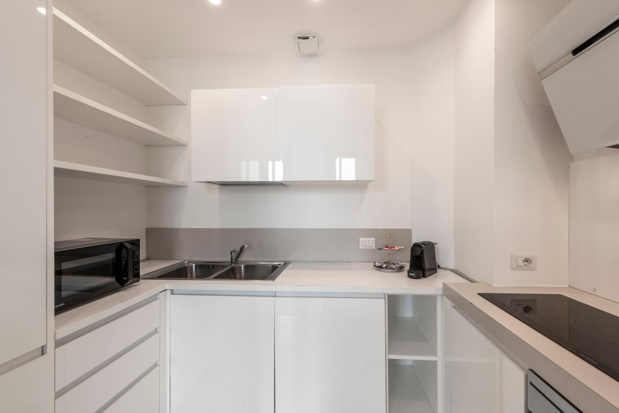 Royal - Duomo Santo Stefano Apartment Milan