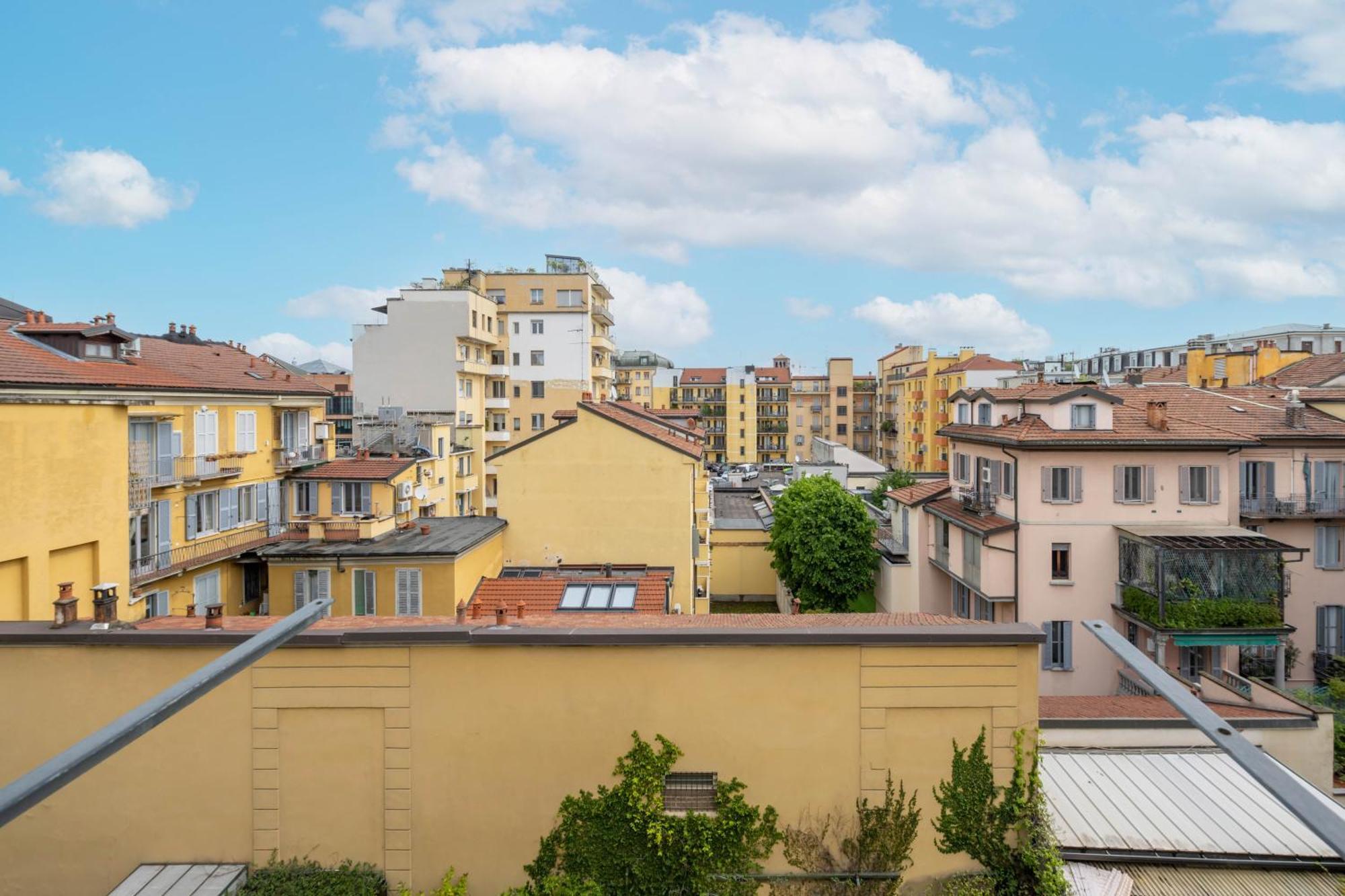 Tiny House In Sant' Ambrogio Apartment Milan