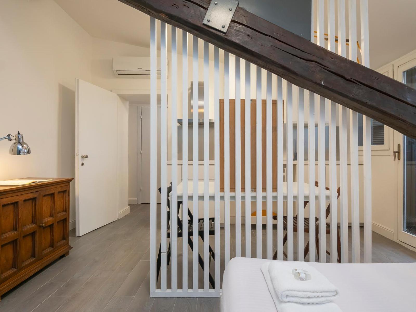 Xenia - Elegant Penthouse In Fiera Area