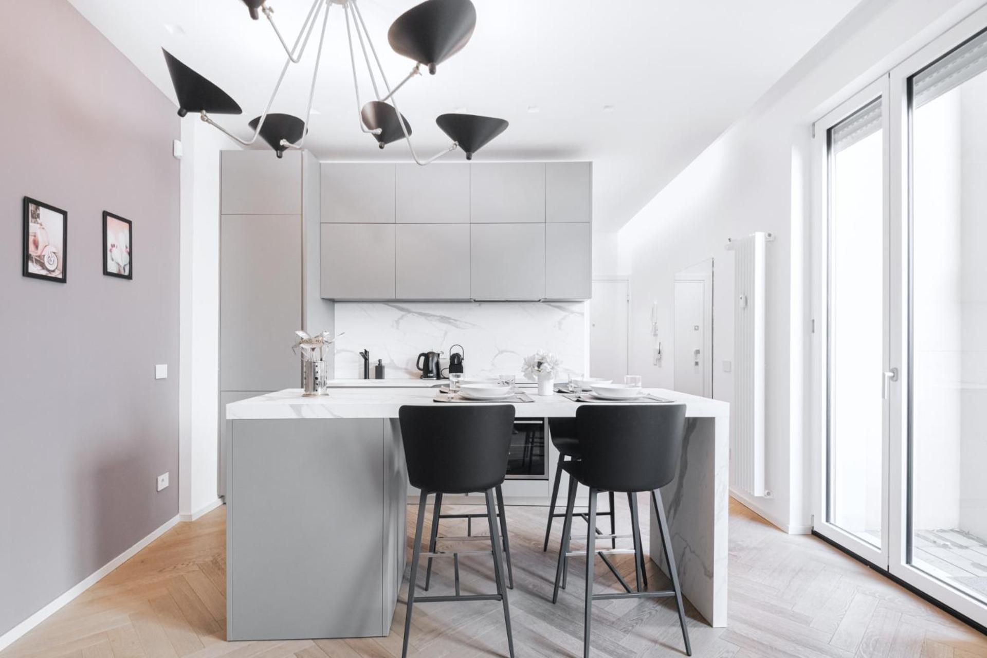 Apartment Easylife - Gioello Con Terrazzo Vicino Al Duomo Milan