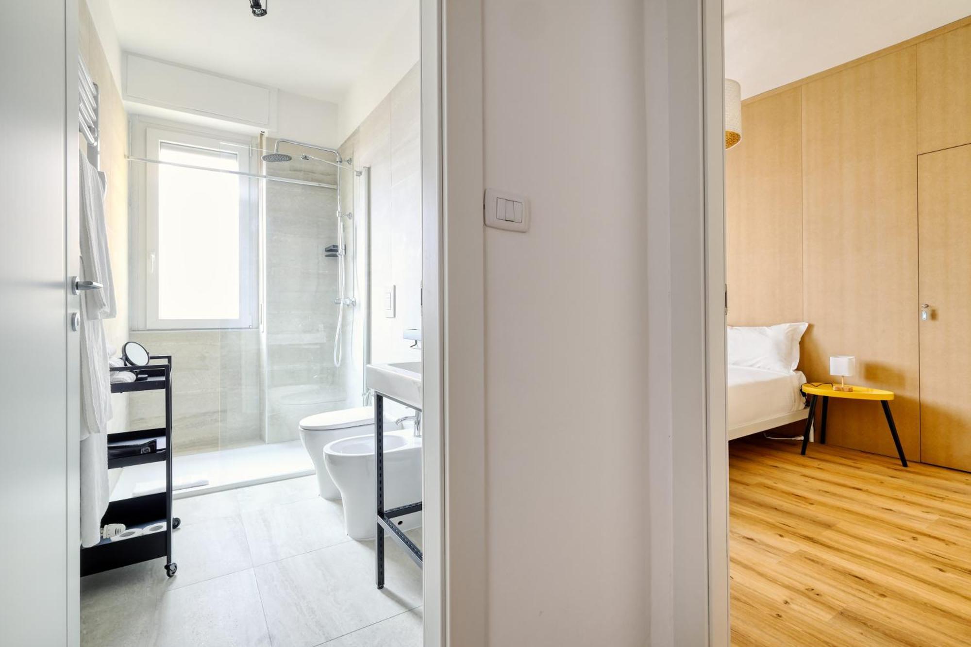 Joivy 1-bed With Balcony Near Subway Milan