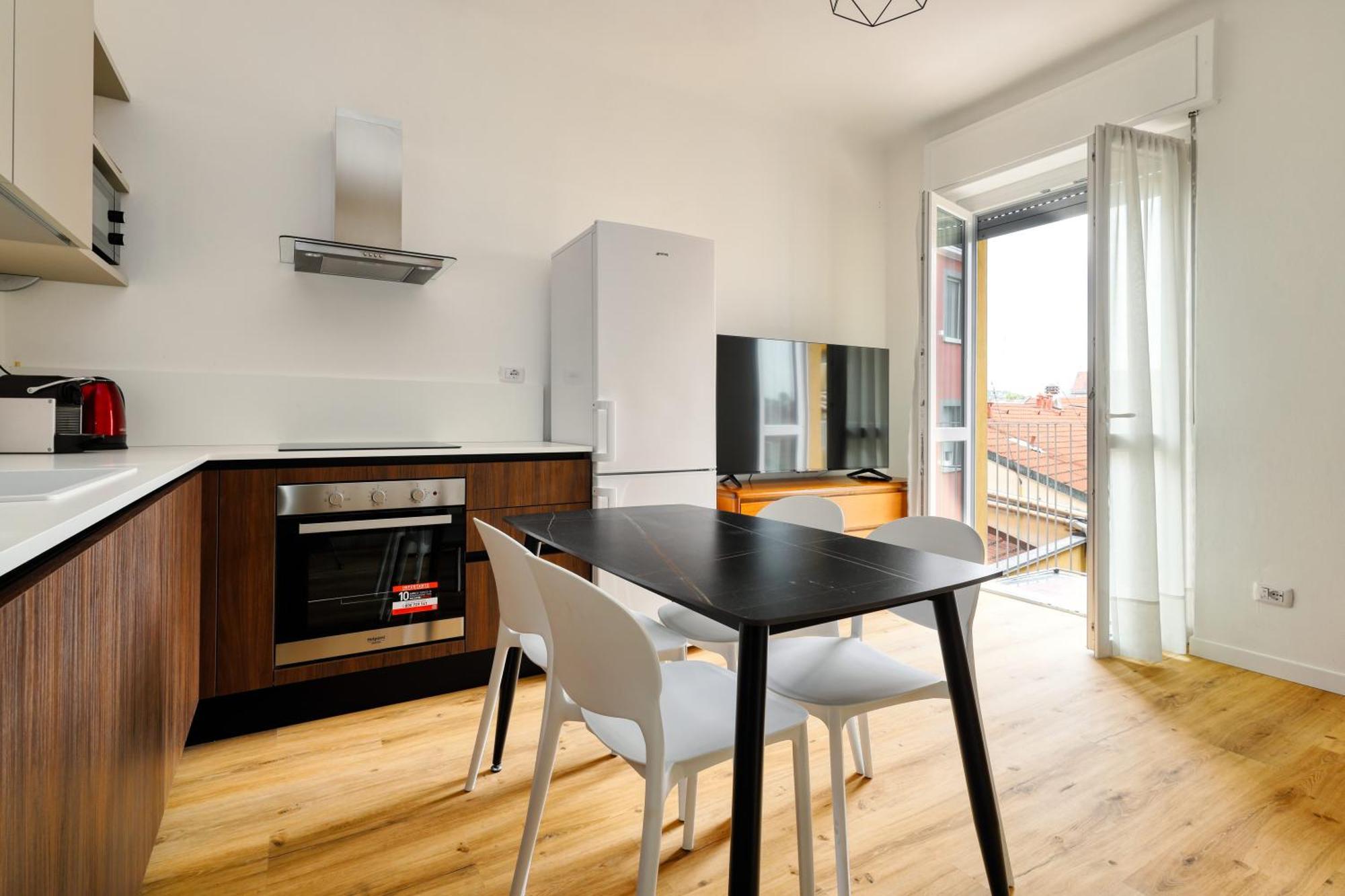 Joivy 1-bed With Balcony Near Subway * Milan