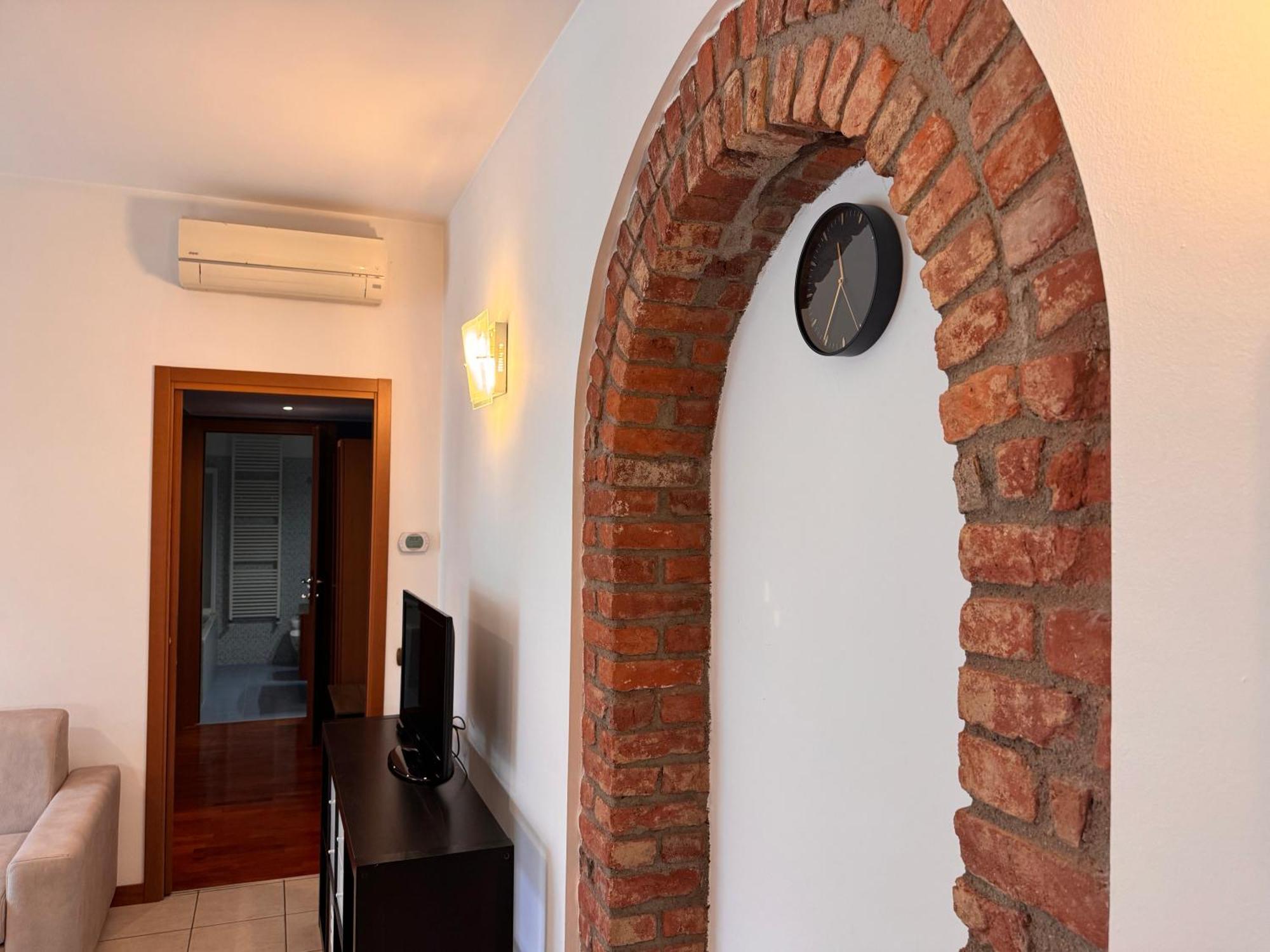 Apartment Best Way Rent - Beautiful On Naviglio Martesana *
